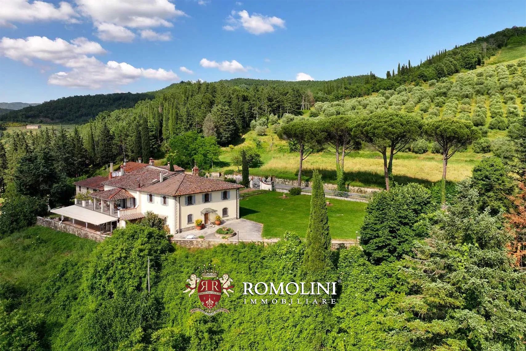 14 Bedroom Vineyard's Image 4