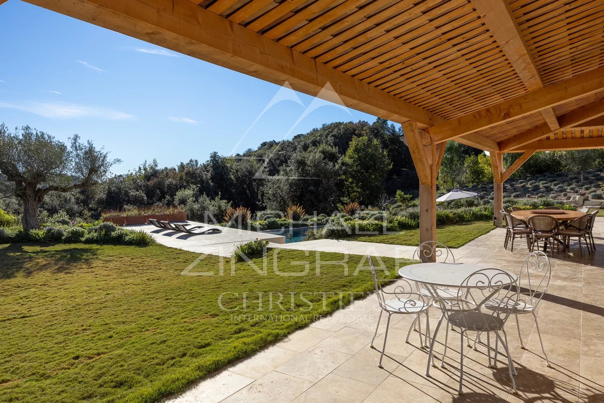 6 Bedroom Villa/Townhouse's Image 7