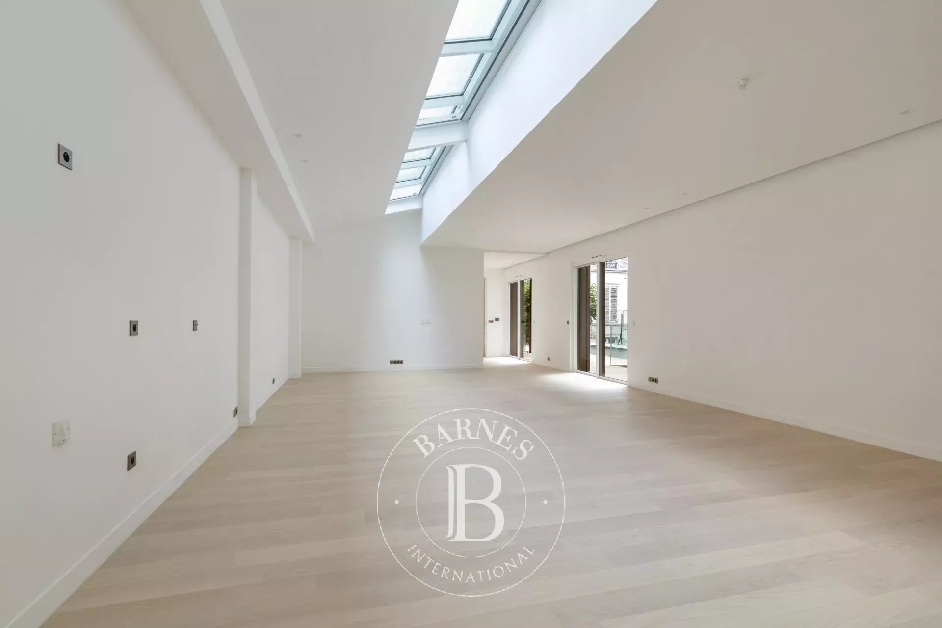 Daire Paris 8ème - picture 6