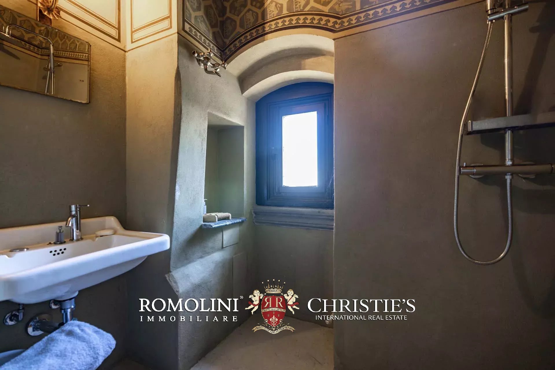 35 Bedroom Chateau's Image 53