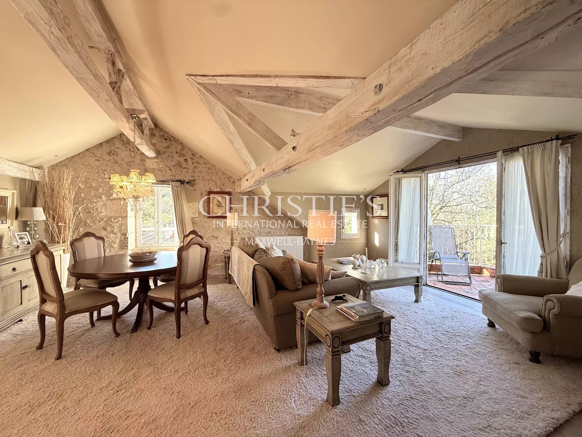 5 Bedroom Villa/Townhouse's Image 36