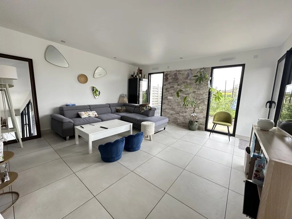 MAISON DE PLAIN-PIED CONTEMPORAINE AUX PORTES DE DINAN