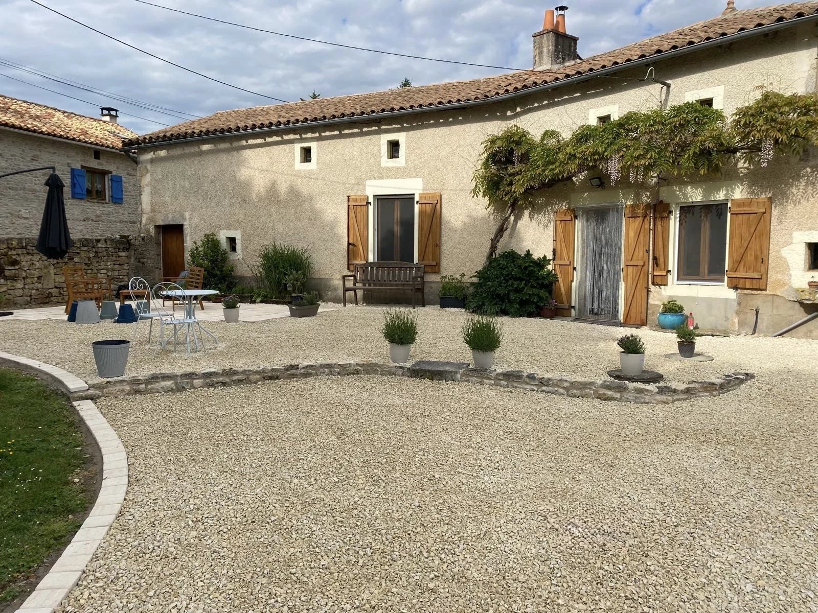 House in Limalonges - view 1