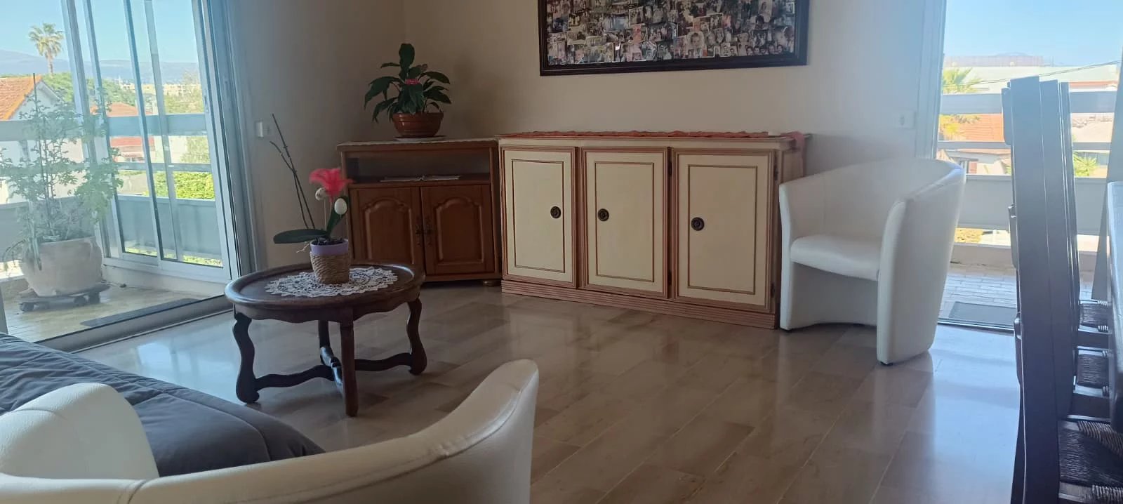 Agréable deux pièces, dernier étage,  à 2 pas de la mer