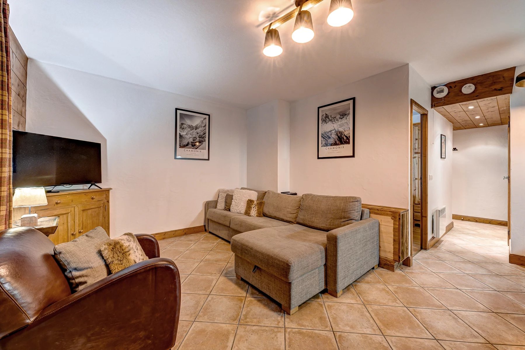 Photo of CHAMONIX - Charming apartment with terrace facing Mont Blanc located in the center of Chamonix