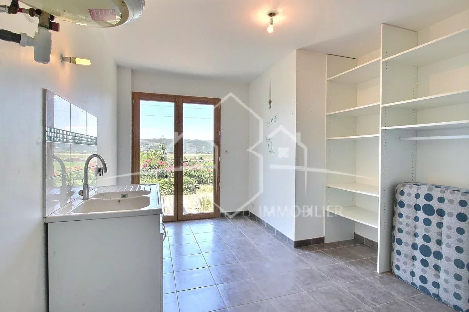 Belle maison 177 m² avec vue dégagée sur l’Ardèche – 5 chambres, piscine et grand terrain