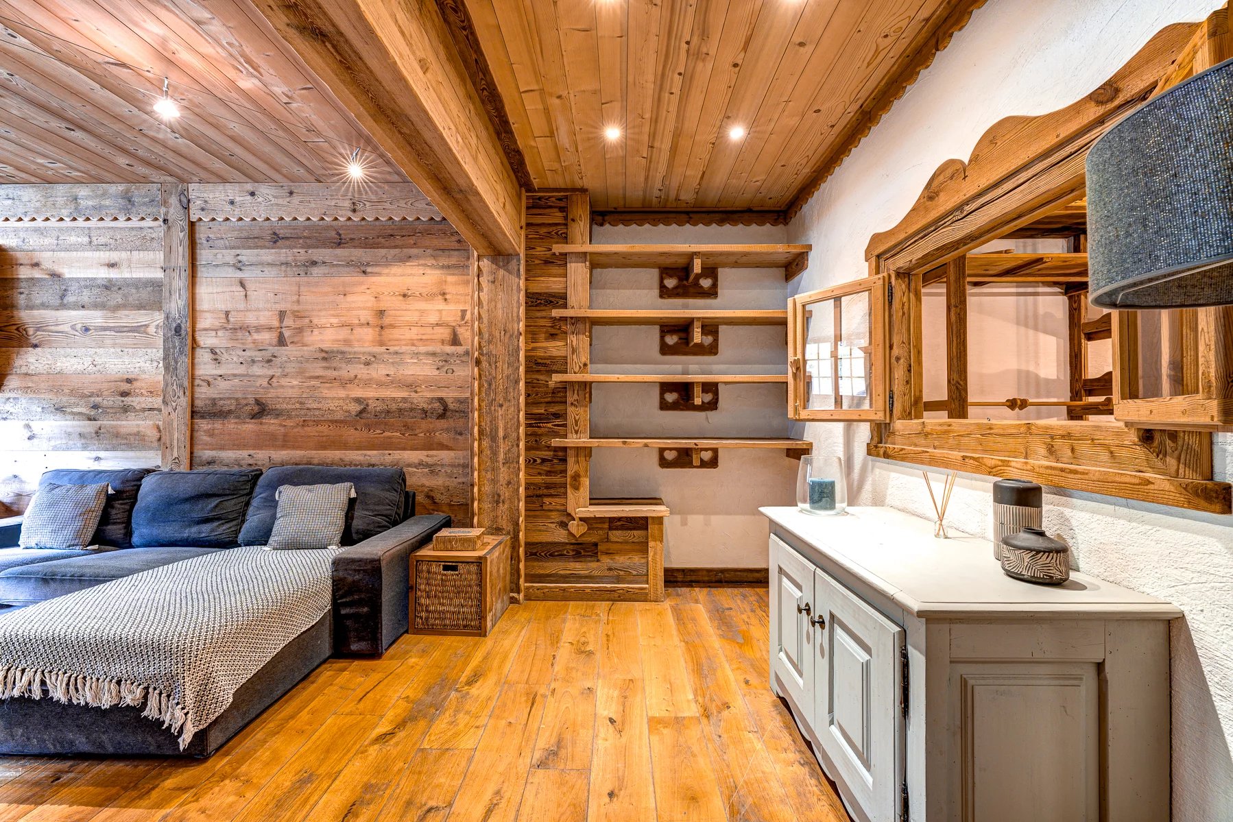 Photo of LES BOSSONS - A large, 4-bedroom chalet with independent apartment in les Bossons, Chamonix