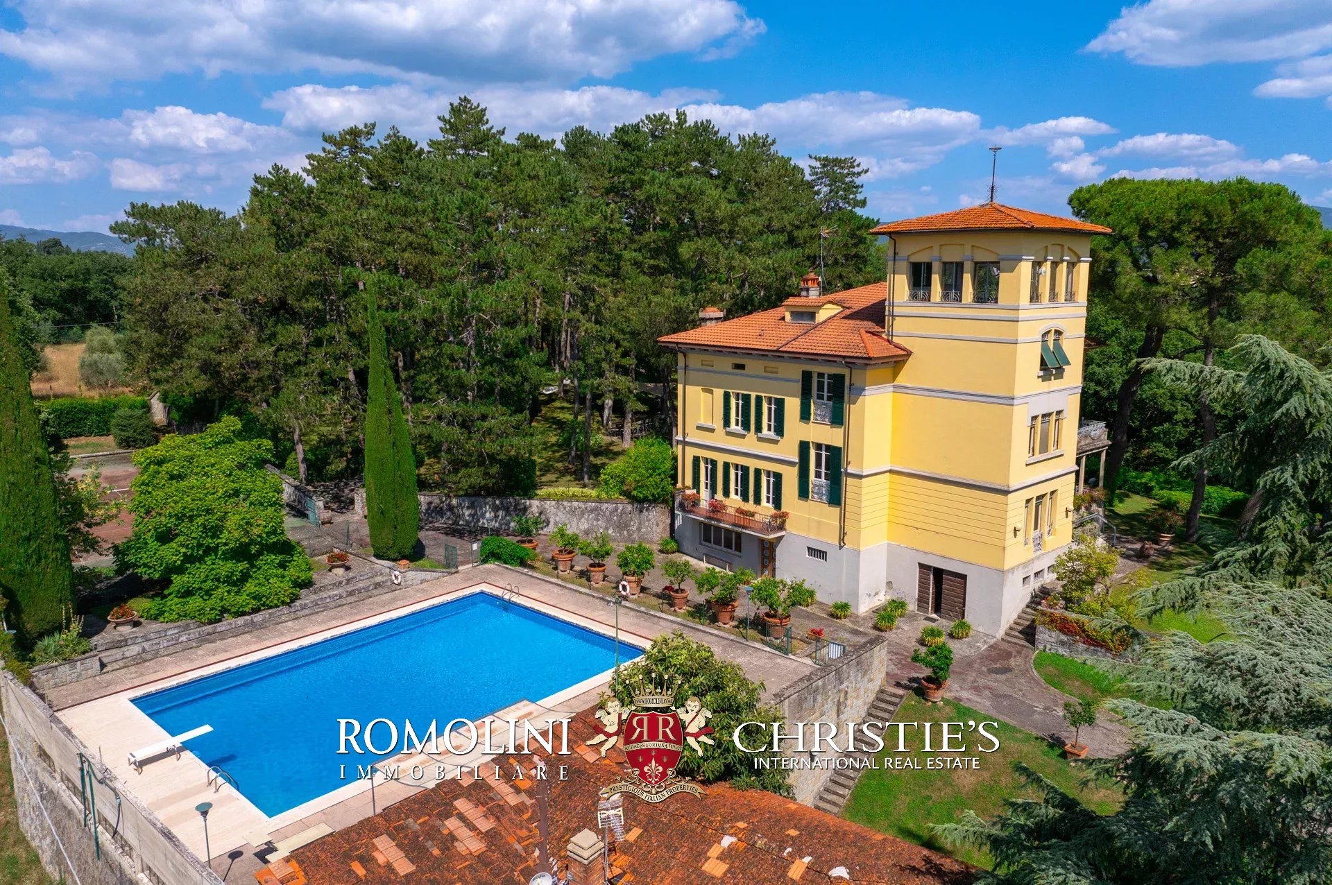 11 Bedroom Villa/Townhouse's Image 14