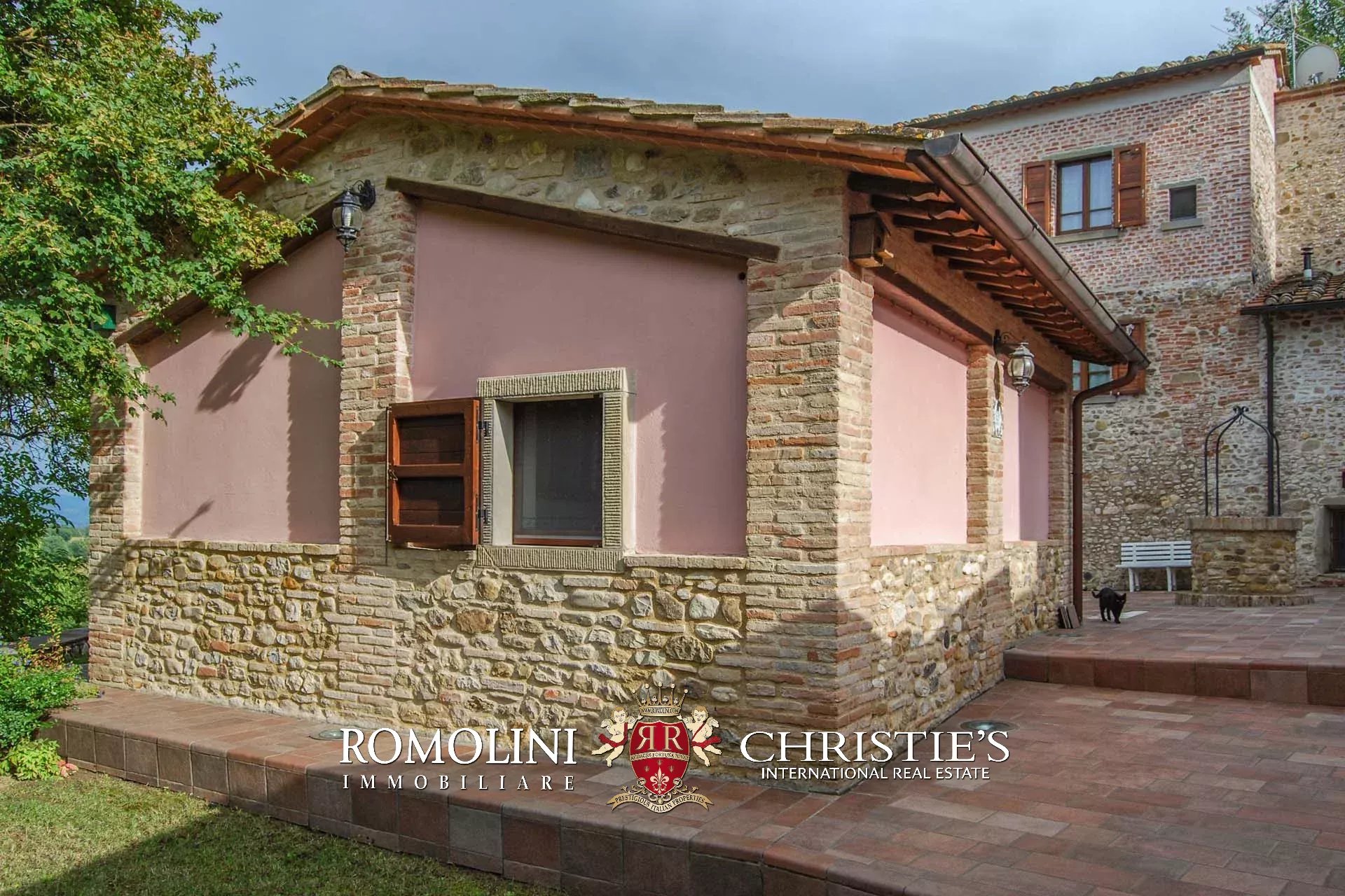 10 Bedroom Villa/Townhouse's Image 15