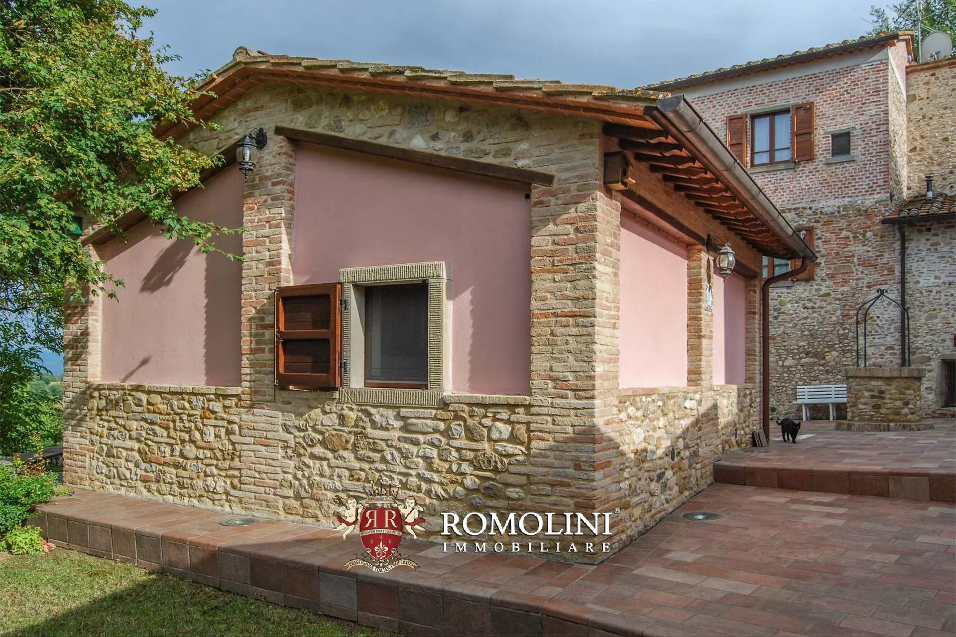 10 Bedroom Villa/Townhouse's Image 15