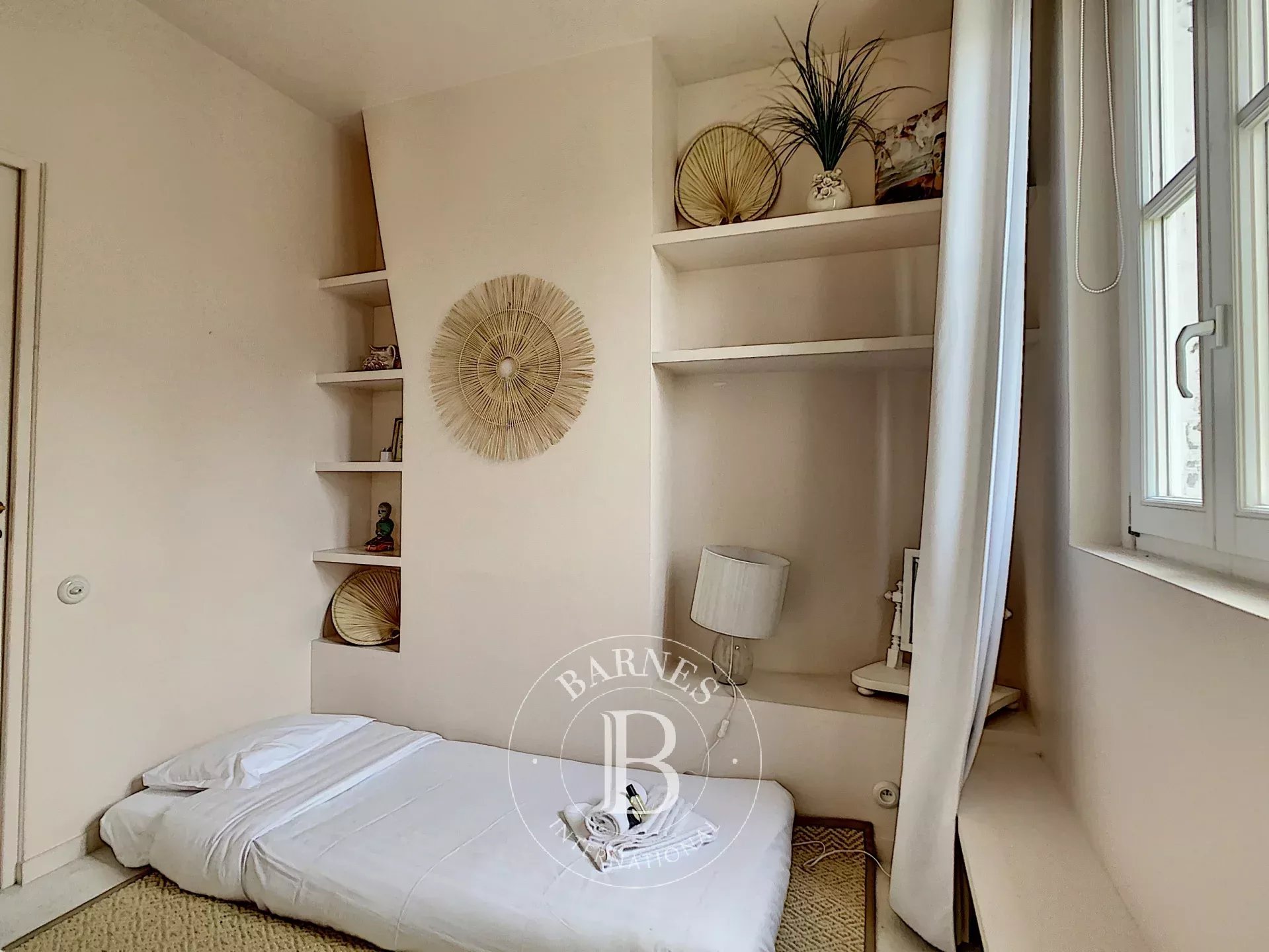 Daire Paris 18ème - picture 8