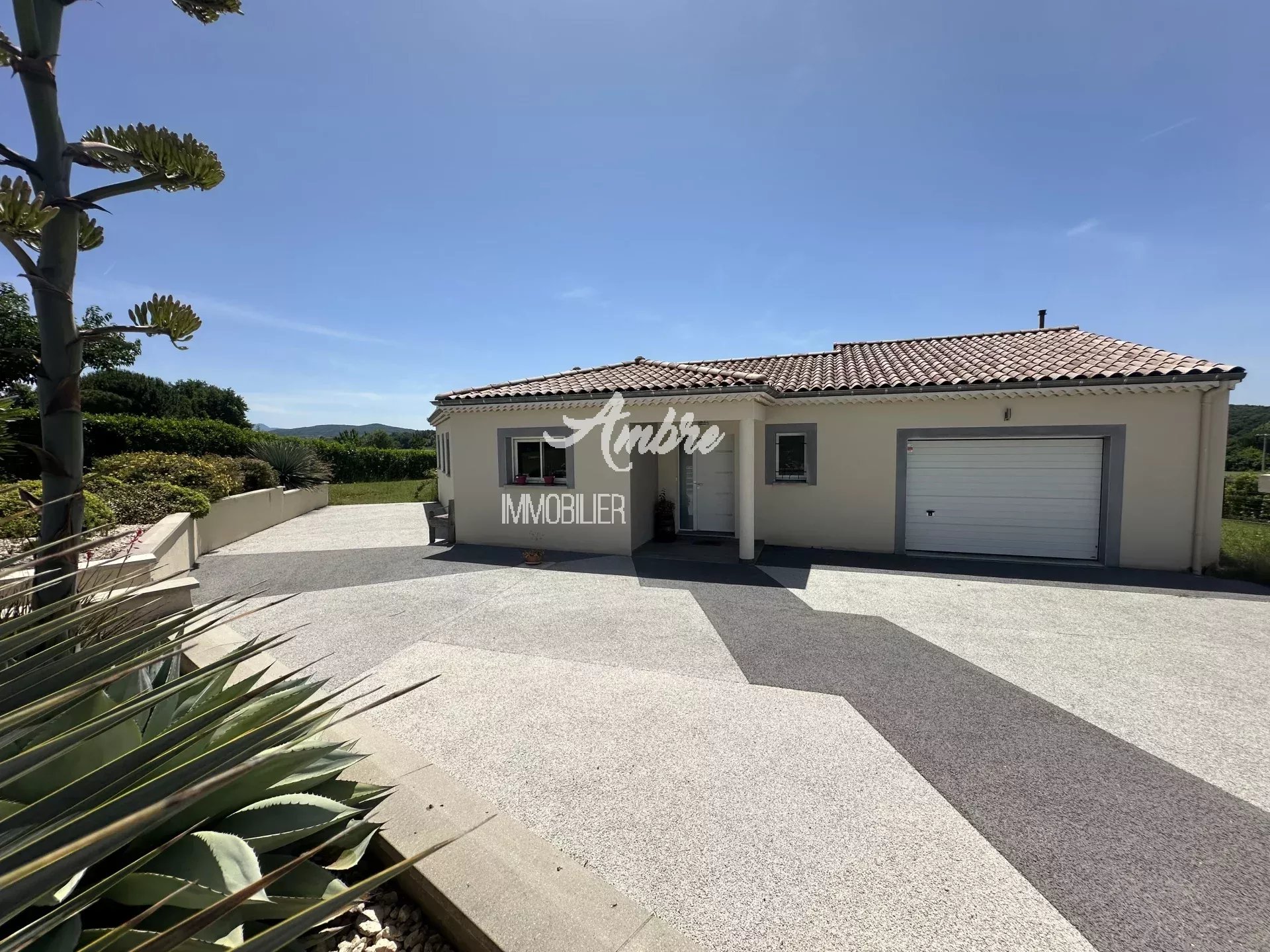 Agence immobilière de 