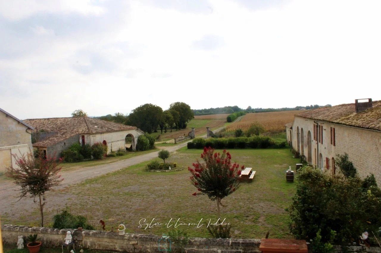 PROPRIETE AGRICOLE, ANCIEN DOMAINE DE CHASSE DE 115 HA PROCHE DE JONZAC