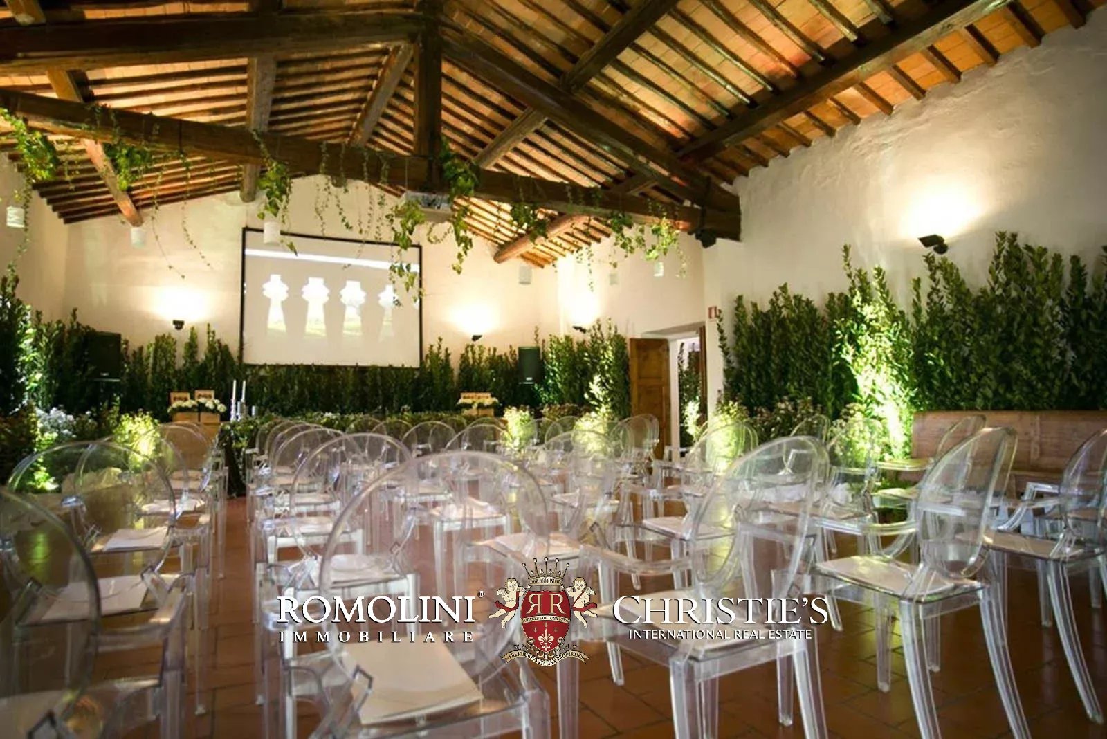 LUXURY HISTORICAL VILLA FOR SALE IN RADDA IN CHIANTI, TUSCANY