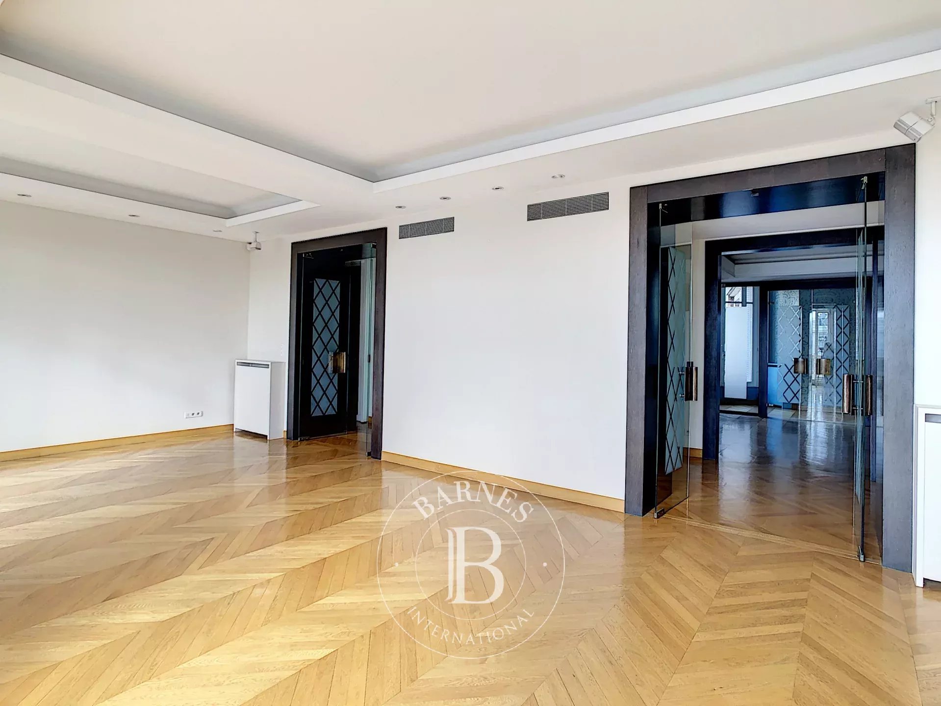 Paris  - Apartment 3 Bedrooms - picture 16