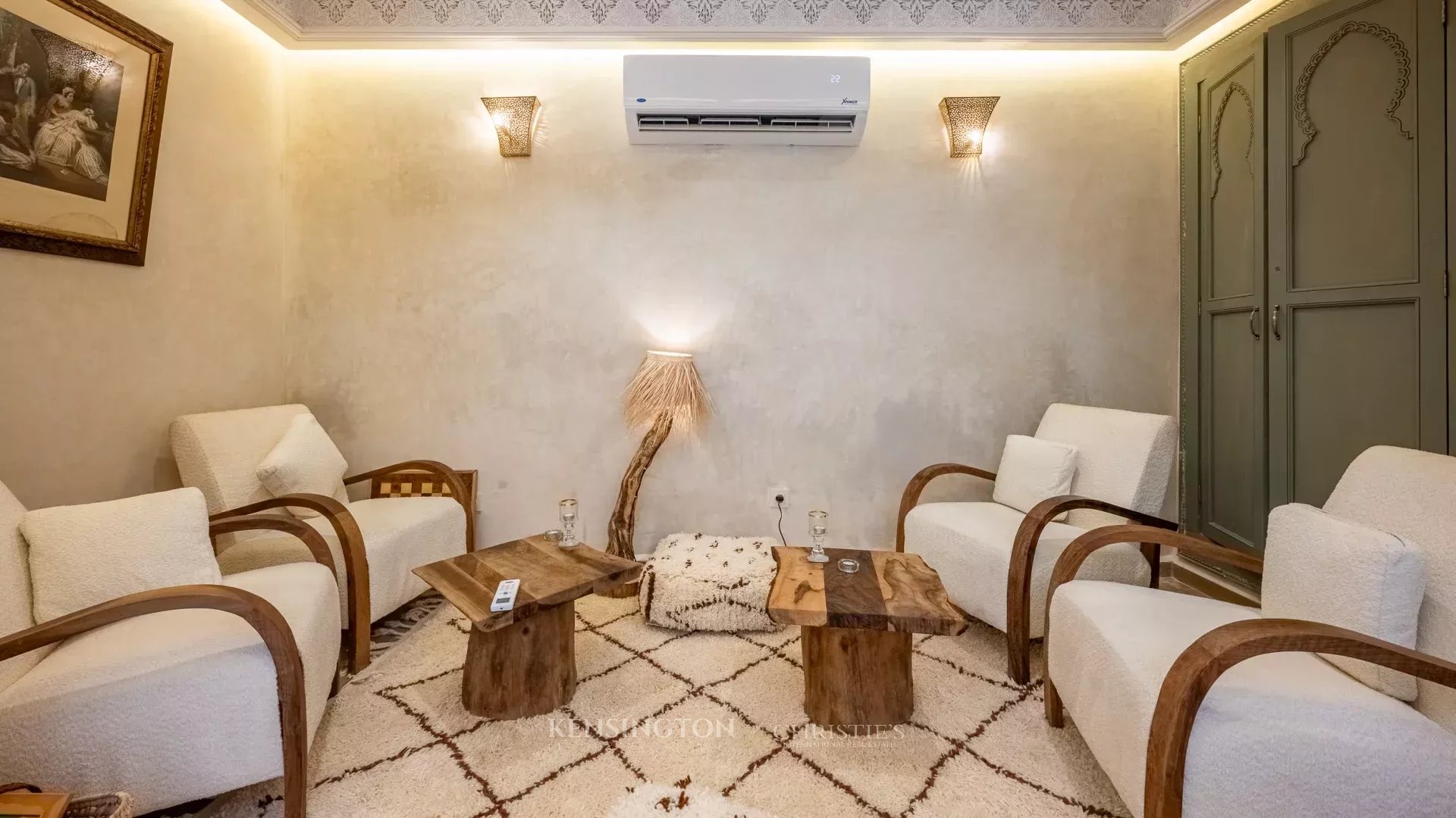 8 Bedroom Villa/Townhouse's Image 4