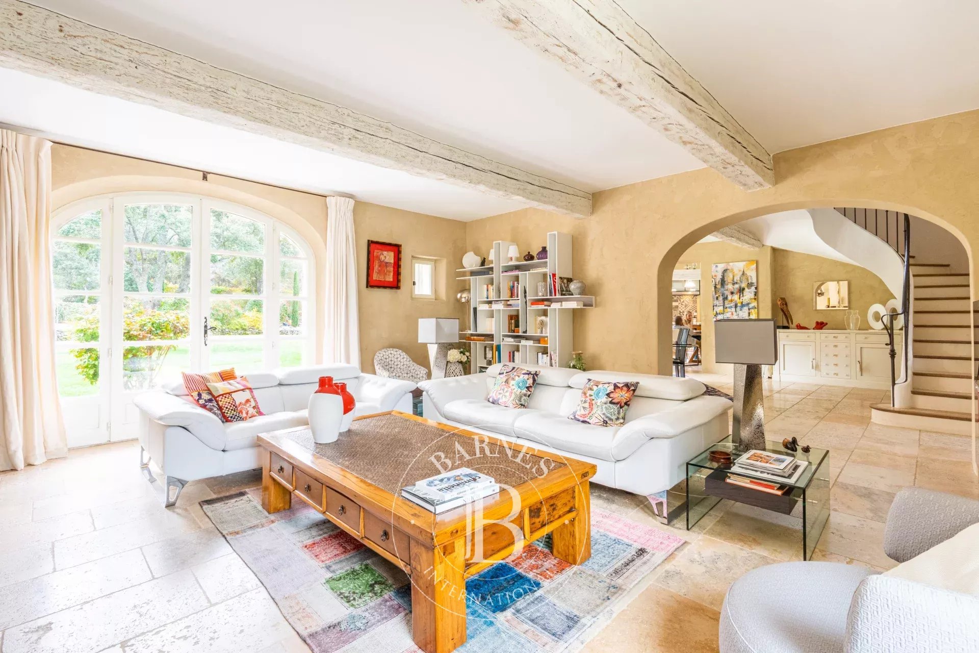 Close to Aix-en-Provence – Exceptional Bastide with Pool and 5 Bedrooms - picture 5