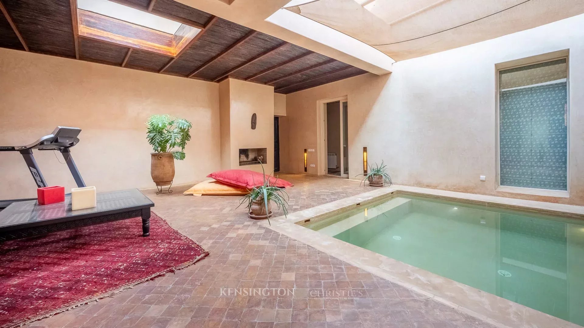 6 Bedroom Villa/Townhouse's Image 30