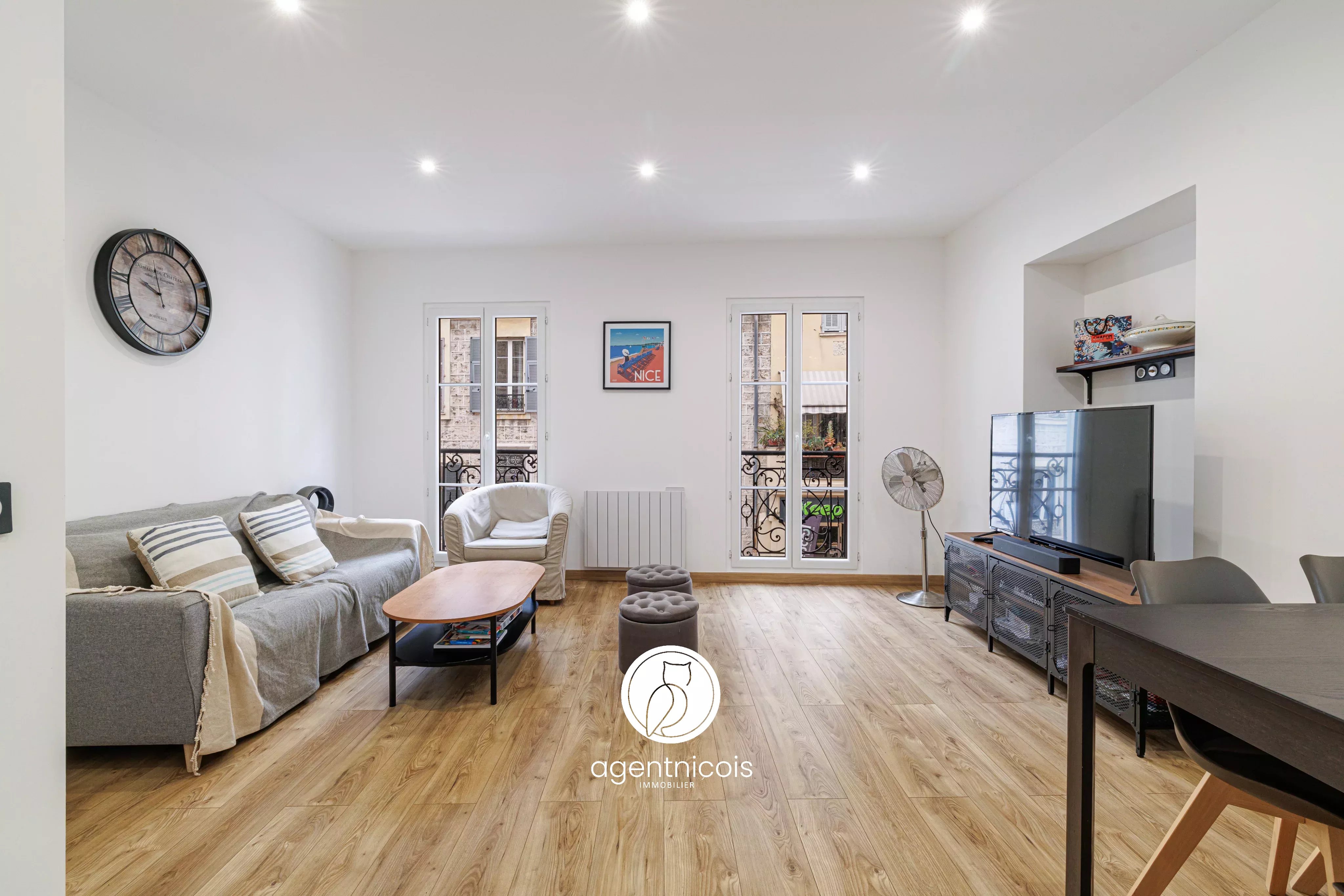 Agence immobilière de 