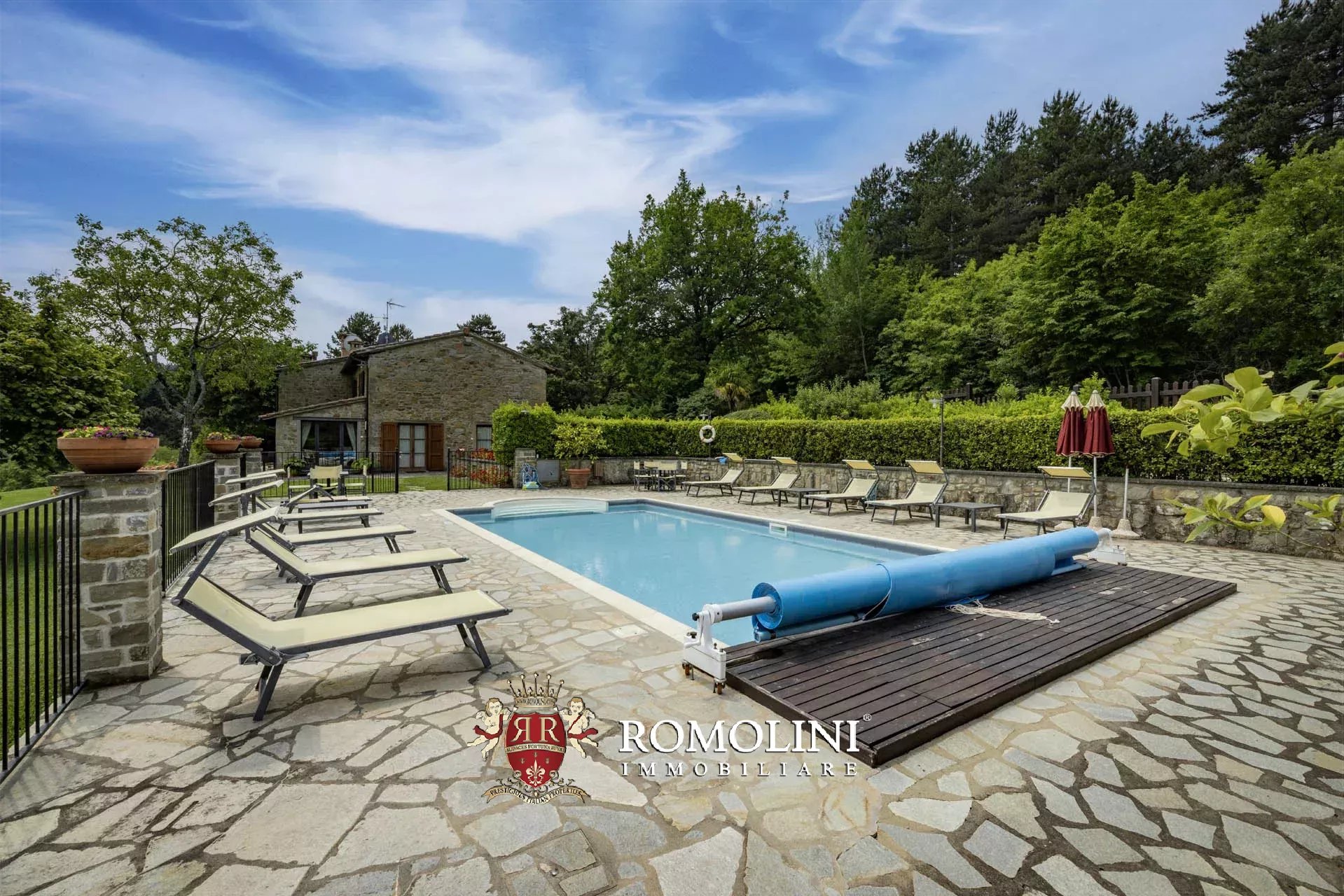 6 Bedroom Villa/Townhouse's Image 17