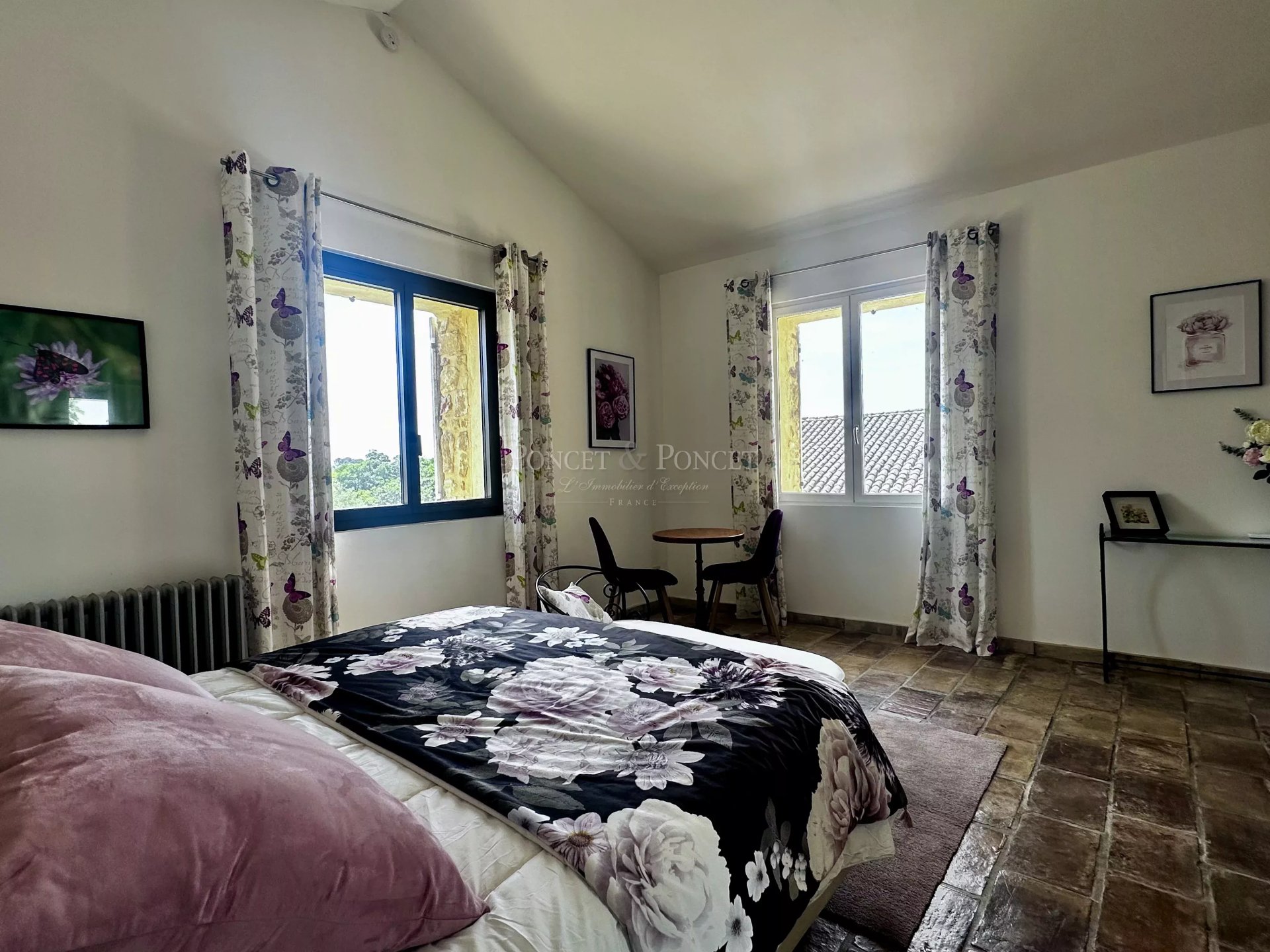 10 Bedroom Villa/Townhouse's Image 29