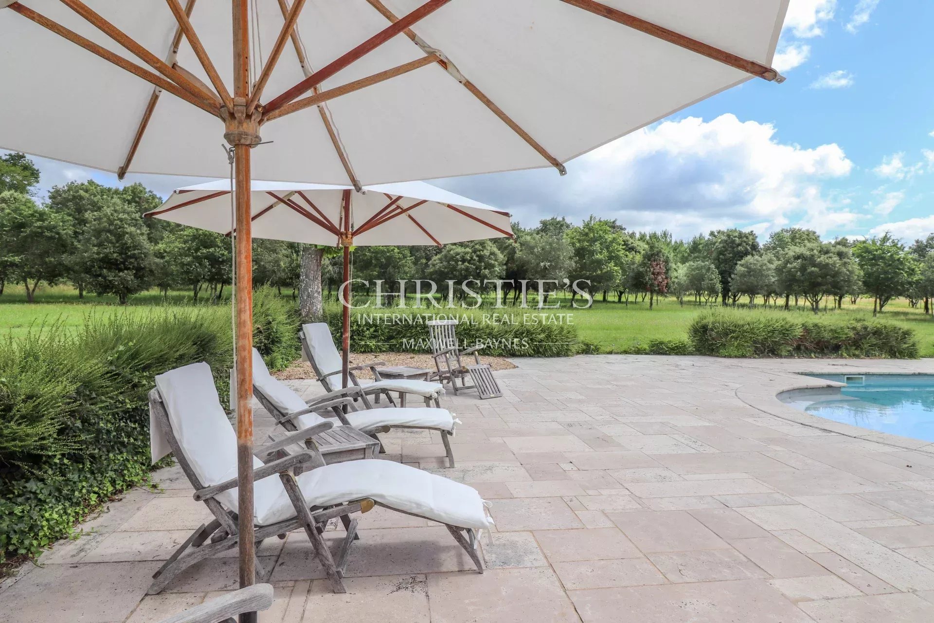 10 Bedroom Chateau's Image 4