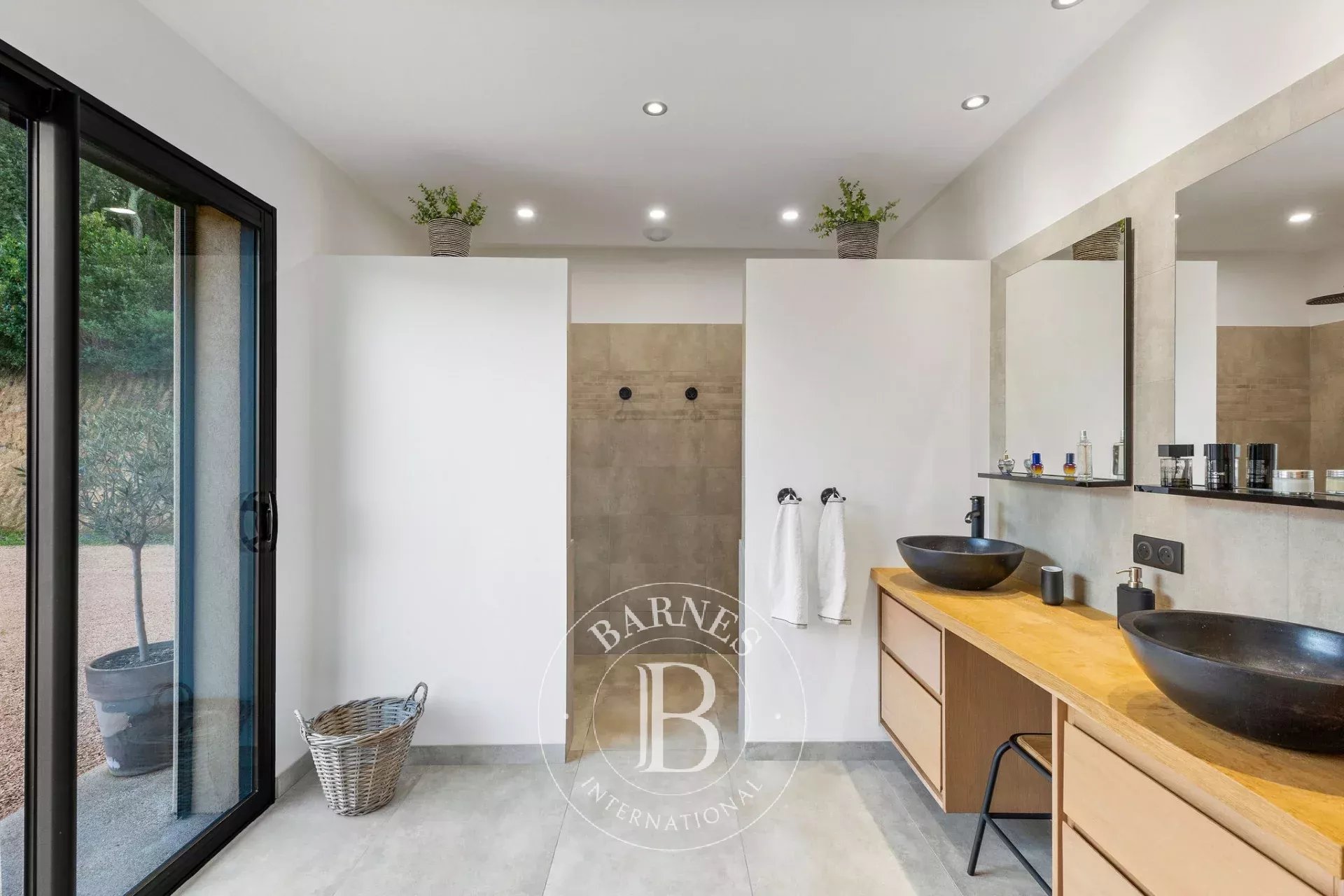 Villa Porto-Vecchio - picture 11