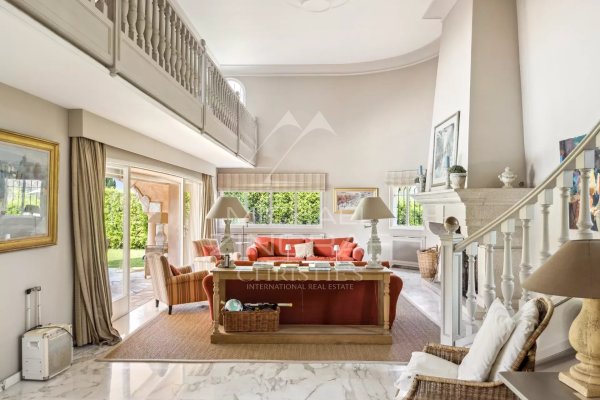 Luxury 6-Bedroom Family Villa for Sale in Mougins | Legacy Estate — photo 6