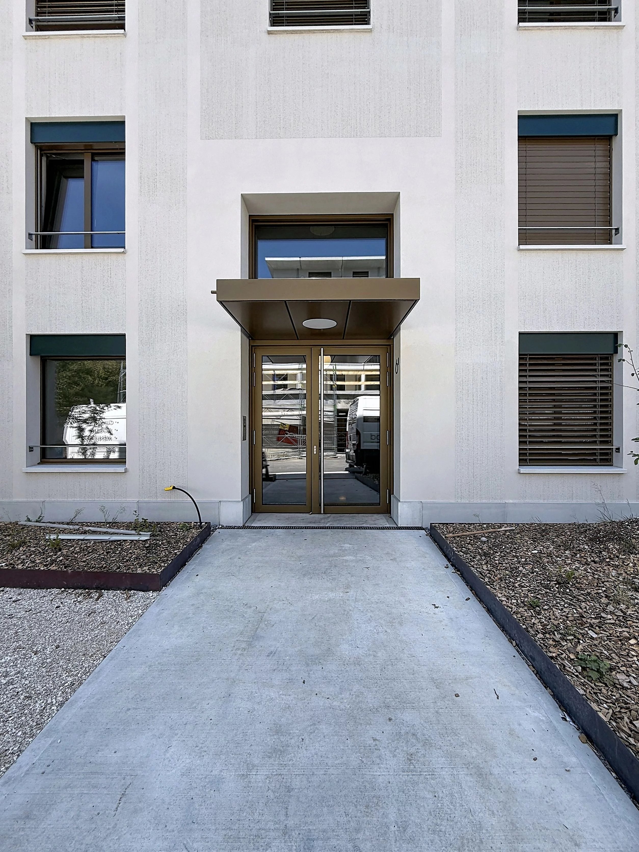 Très bel appartement neuf avec balcon au coeur des 3 Chênes.