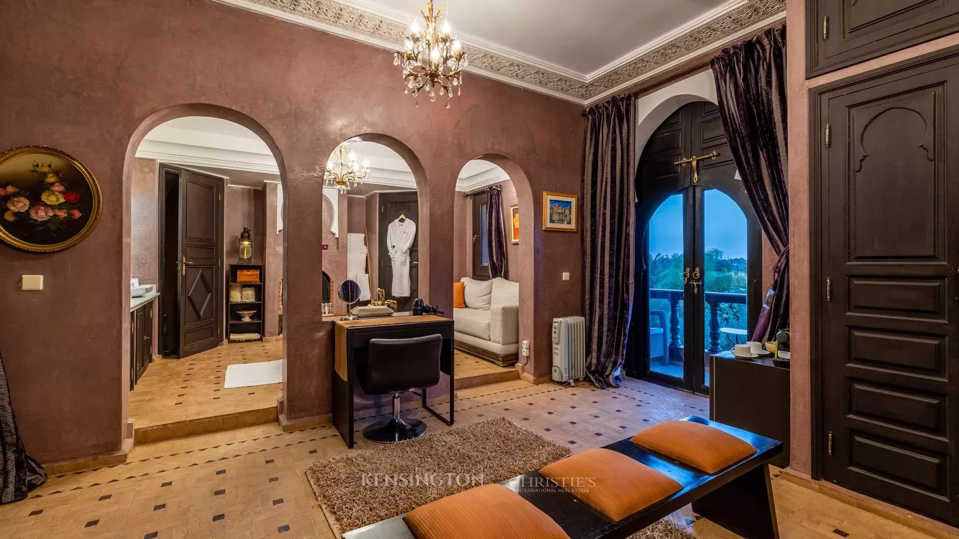 9 Bedroom Villa/Townhouse's Image 182