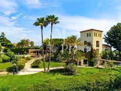 Luxury Family Estate in Cannes: Panoramic Sea View Villa for Sale — photo 6 of 7