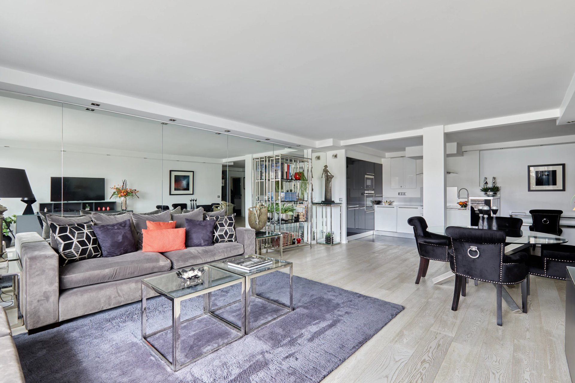 2 Bedroom Apartment/Flat's Image 3