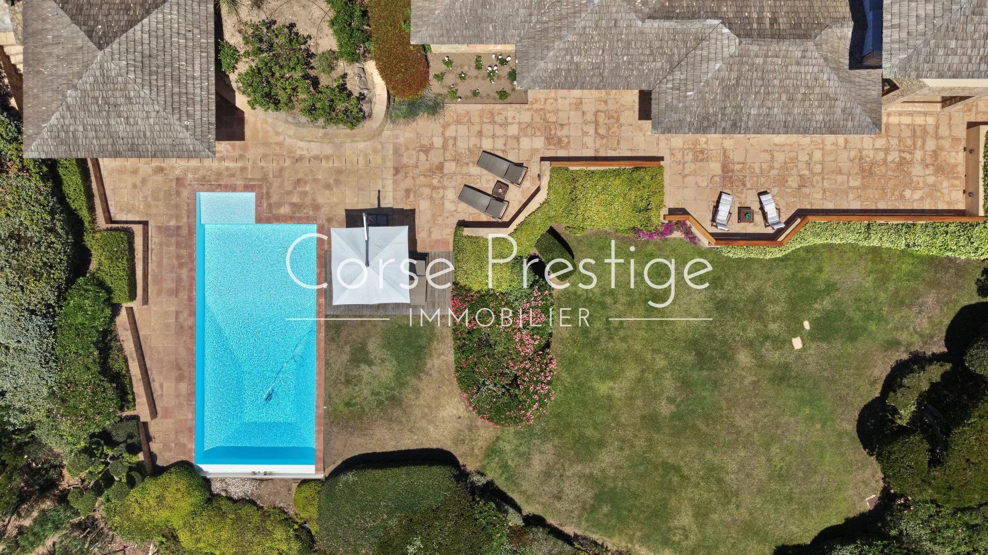 for sale on the golf course - domaine de sperone - bonifacio - south corsica image3