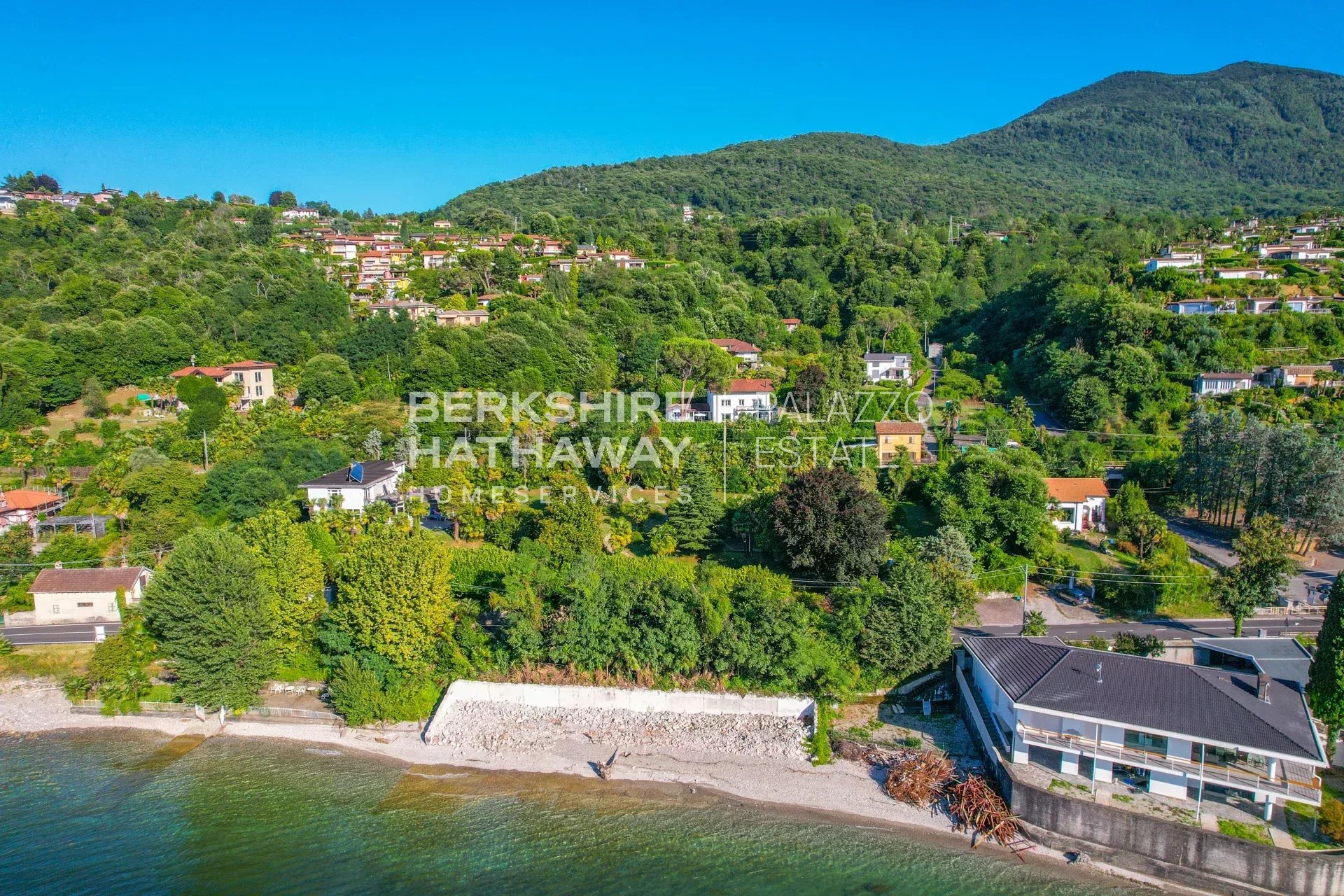 Villa in Villaggio Belmonte - Image 4