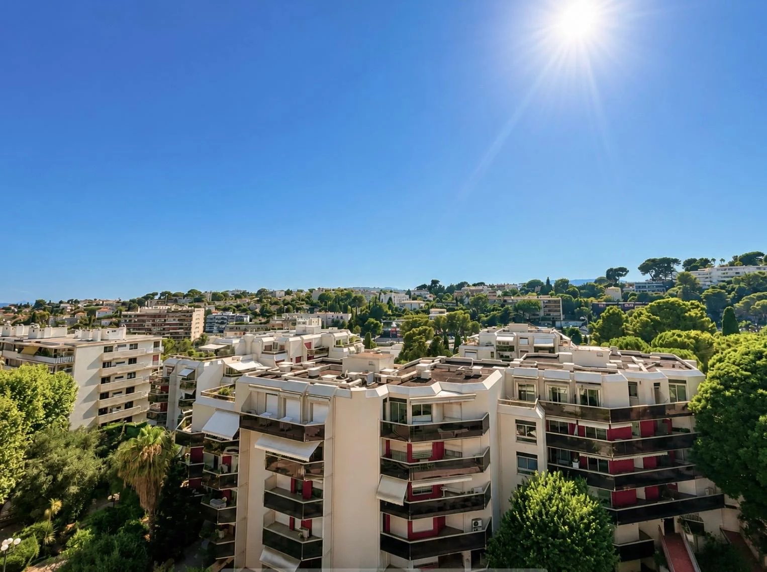 Dernier étage/ T3 Transformable en T2 avec terrasse, aperçu mer et cave