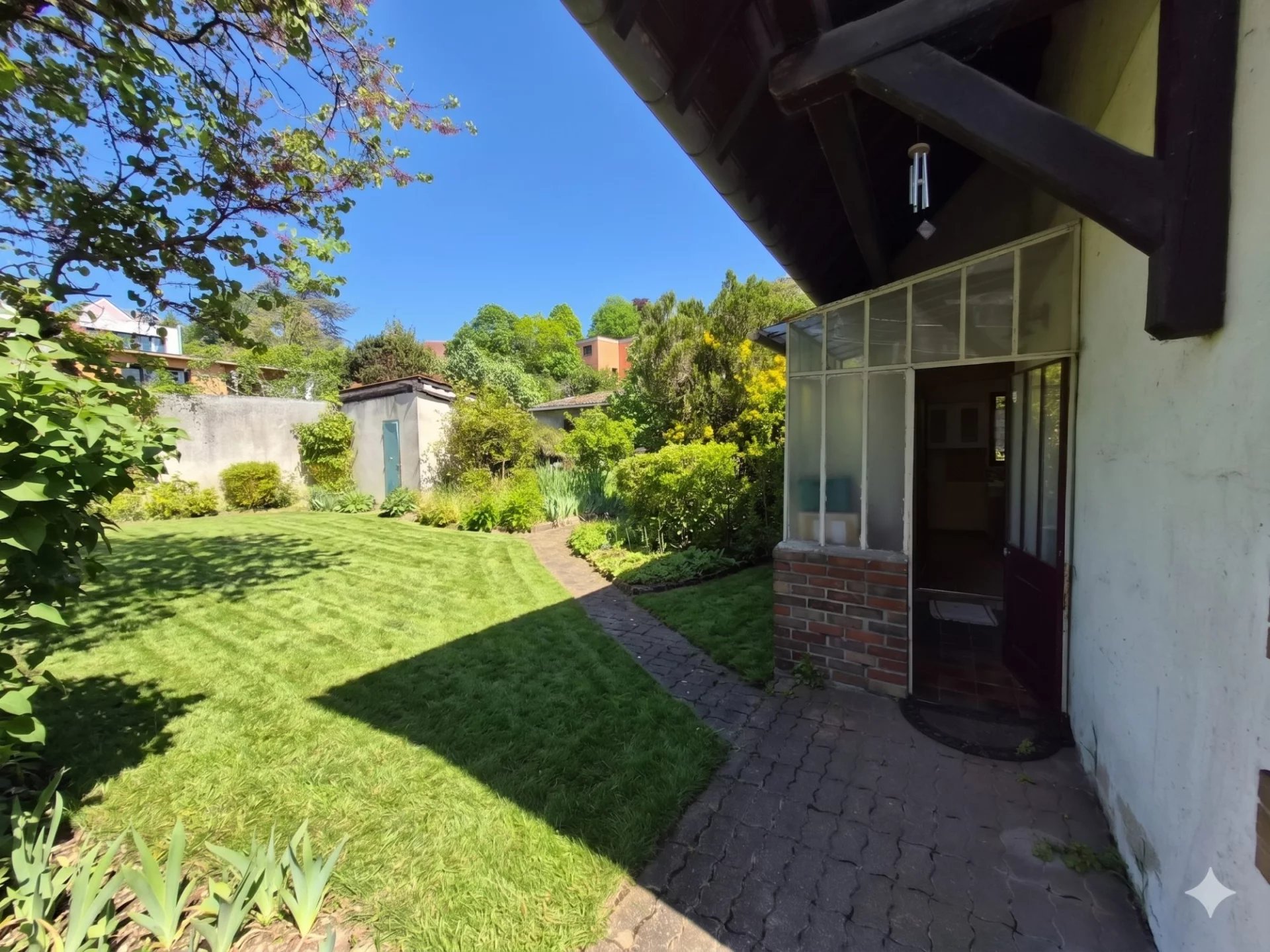 Maison de 5 pièces à rénover