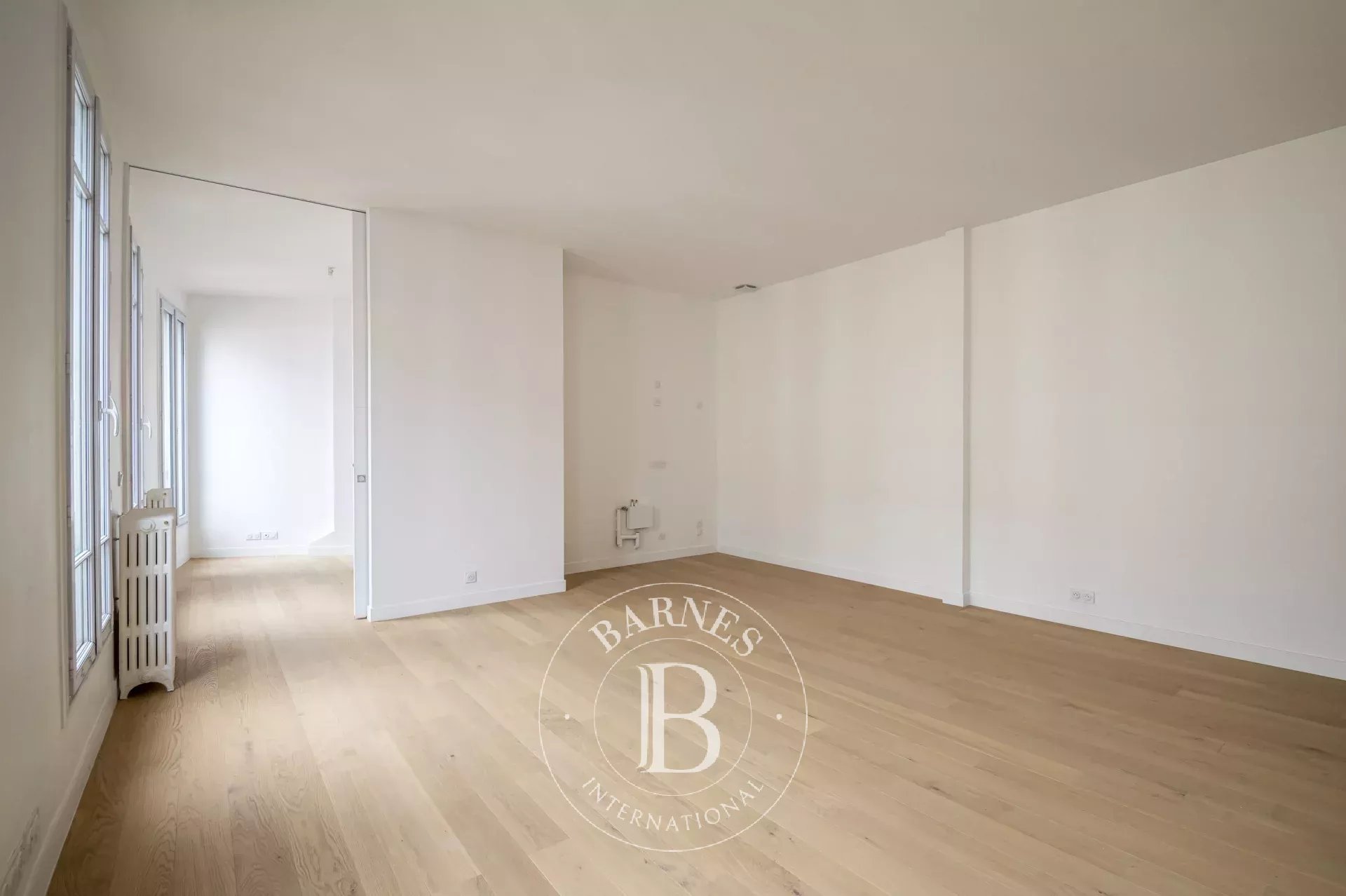 Exclusivity - Paris 8 - Monceau -  2 bedrooms / 2 shower rooms - Fully renovated - picture 4