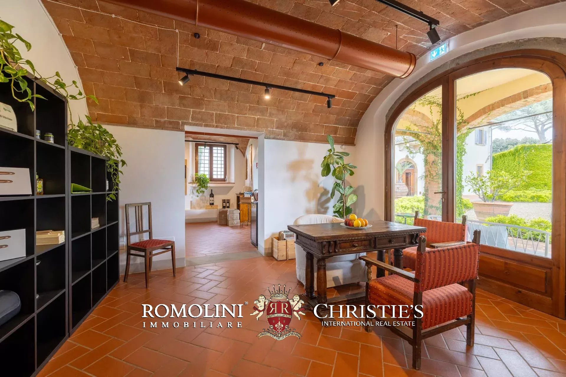 37 Bedroom Villa/Townhouse's Image 75