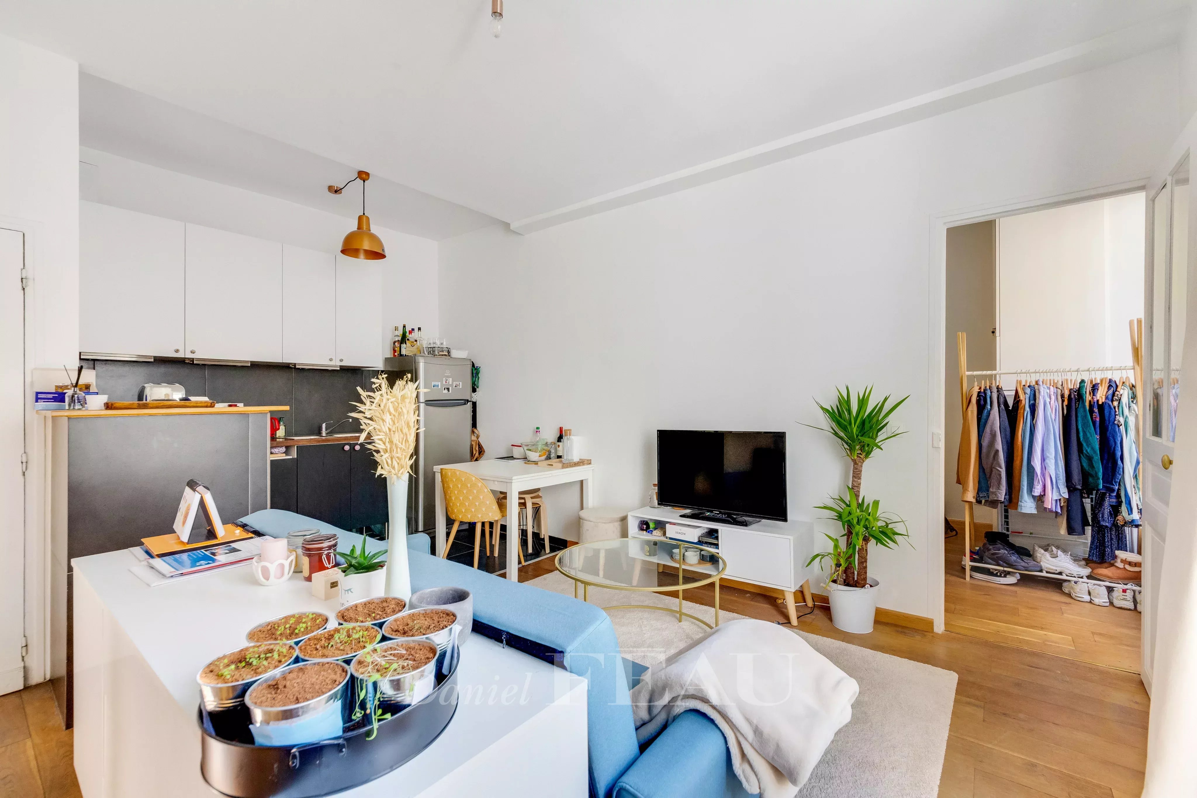 Sale Apartment Paris 3rd