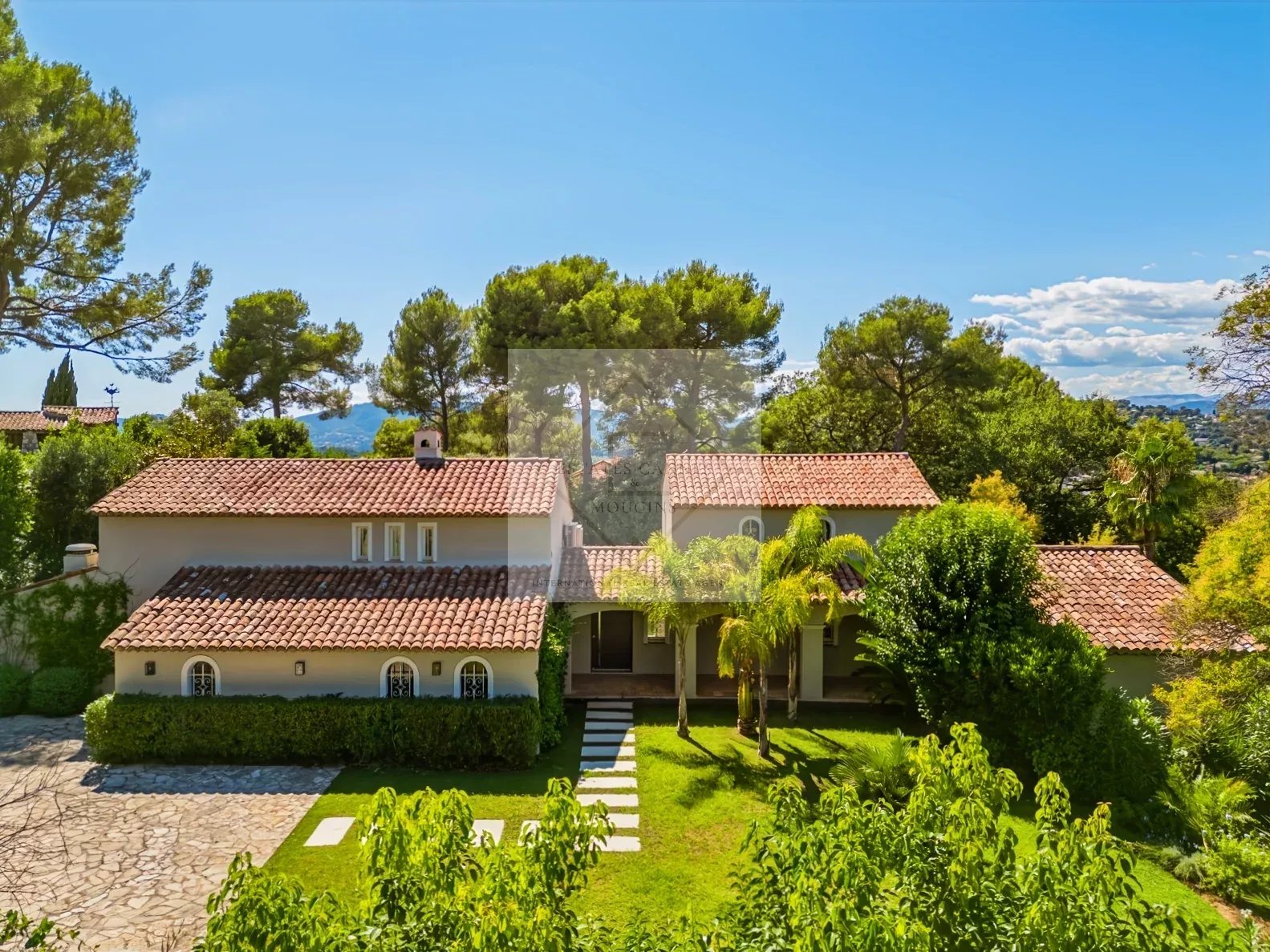 Superbe villa neuve de style provençal – Vue panoramique & intimité absolue — photo 21