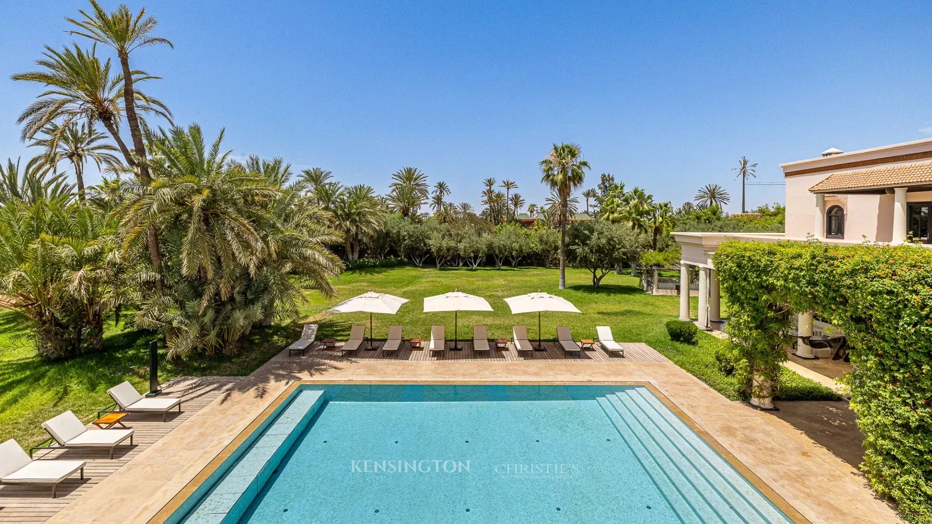 6 Bedroom Villa/Townhouse's Image 90