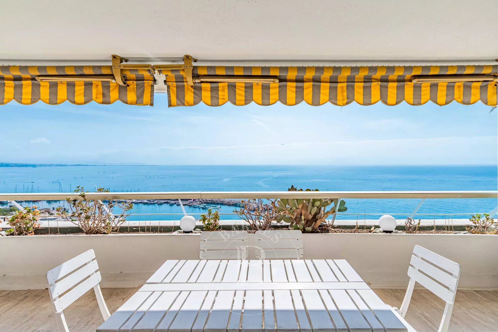 Daire Villeneuve-Loubet