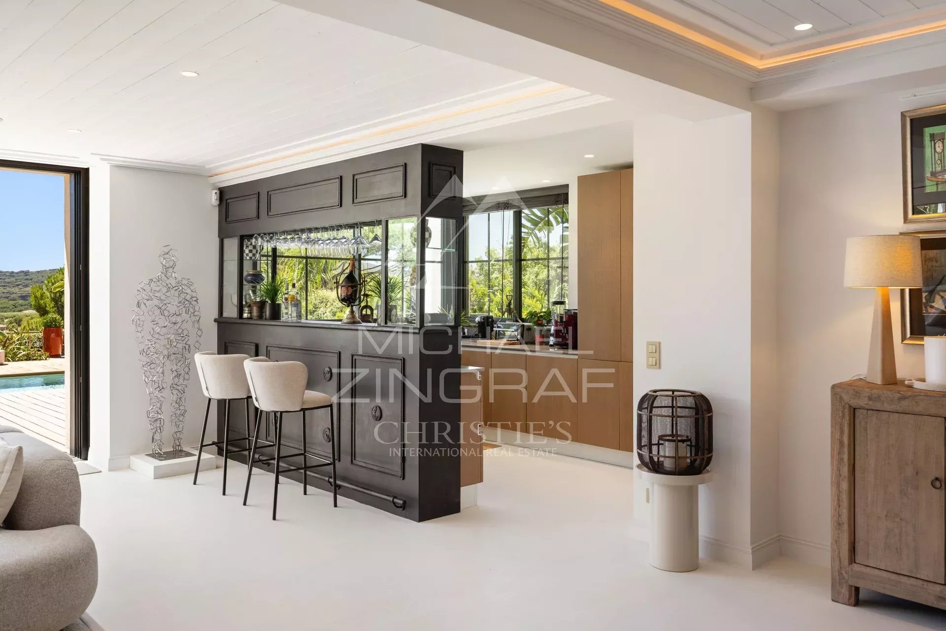 9 Bedroom Villa/Townhouse's Image 4