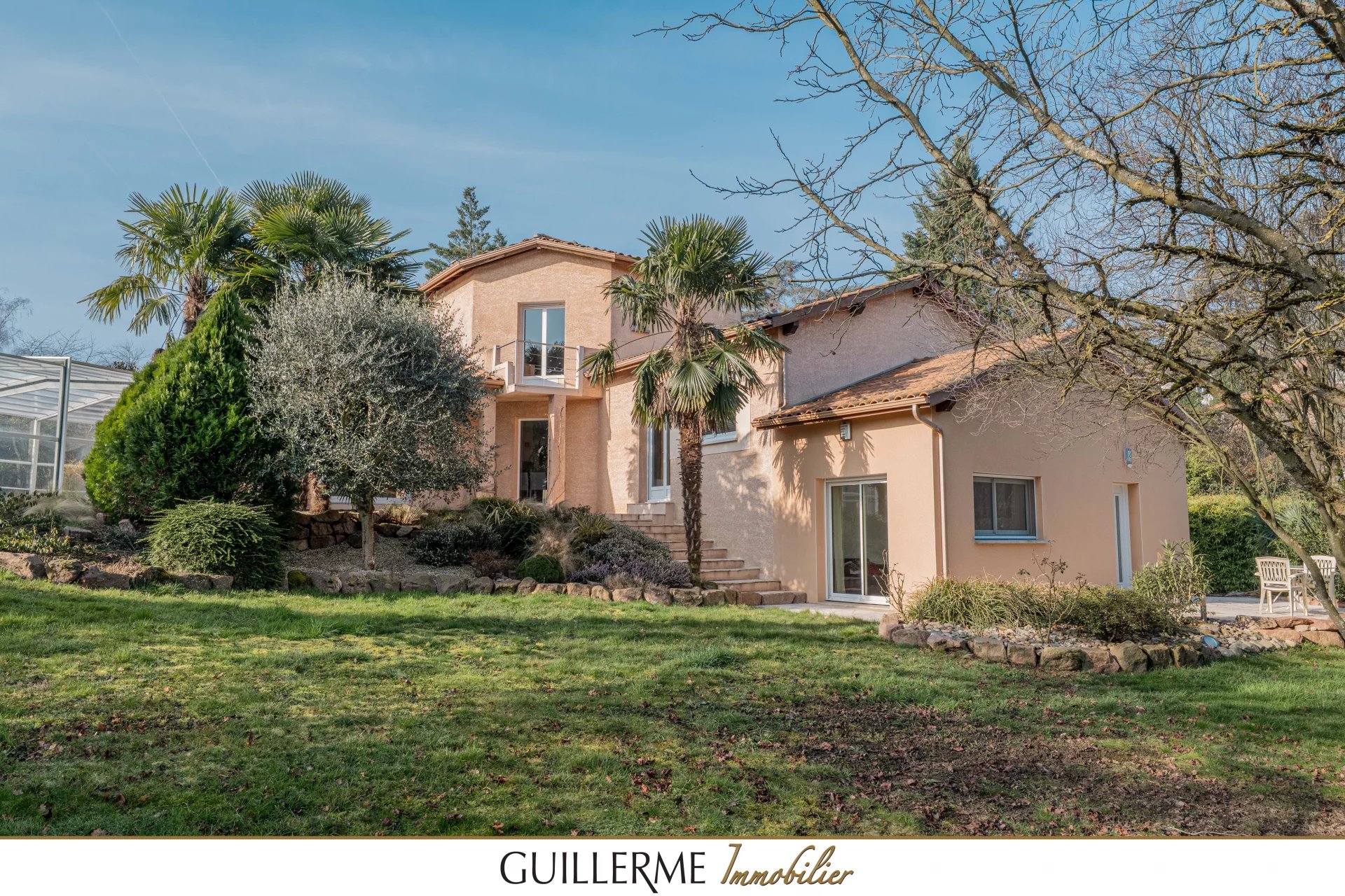 Villa avec piscine et studio Dardilly le Bas