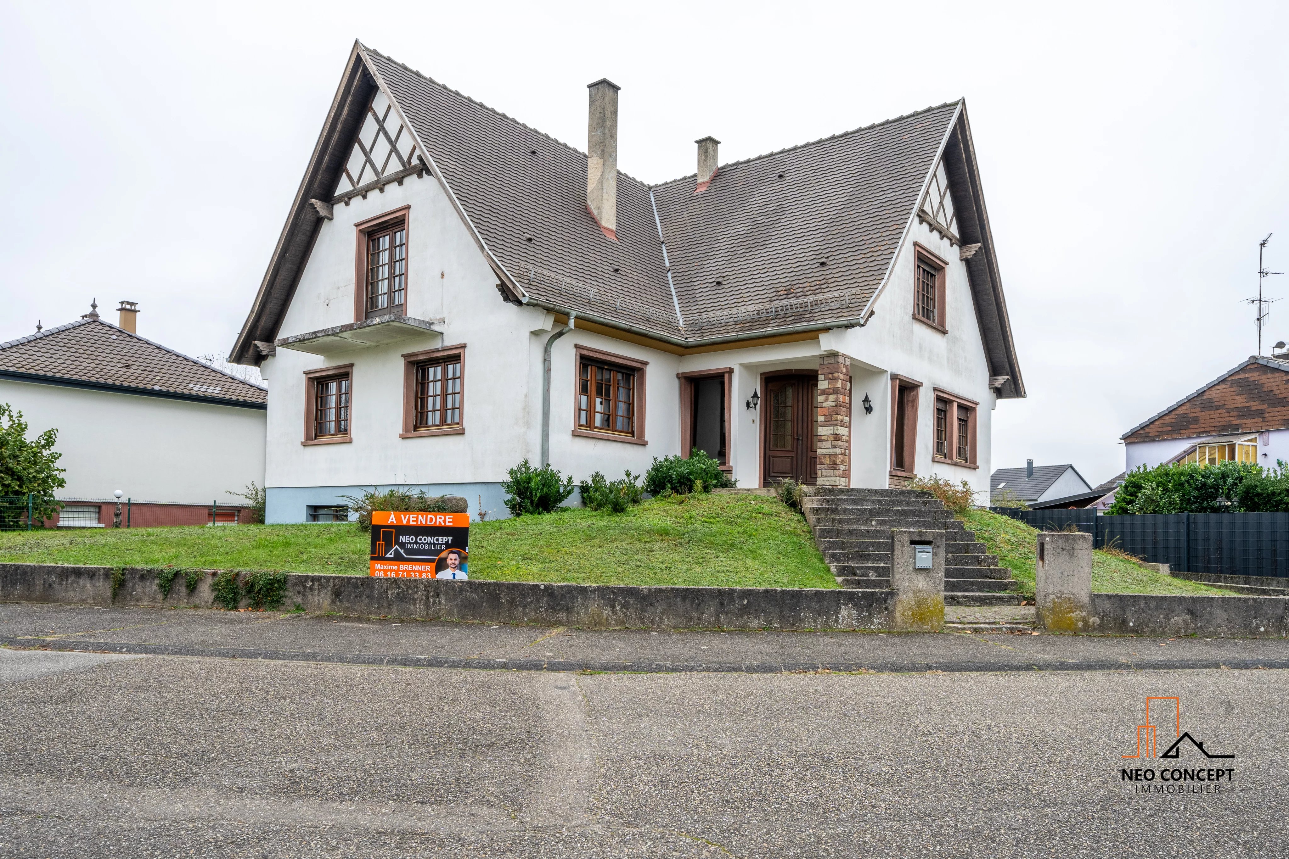 * TRES BELLE DEMEURE de 182 m² disponible à la vente sur Drusenheim !