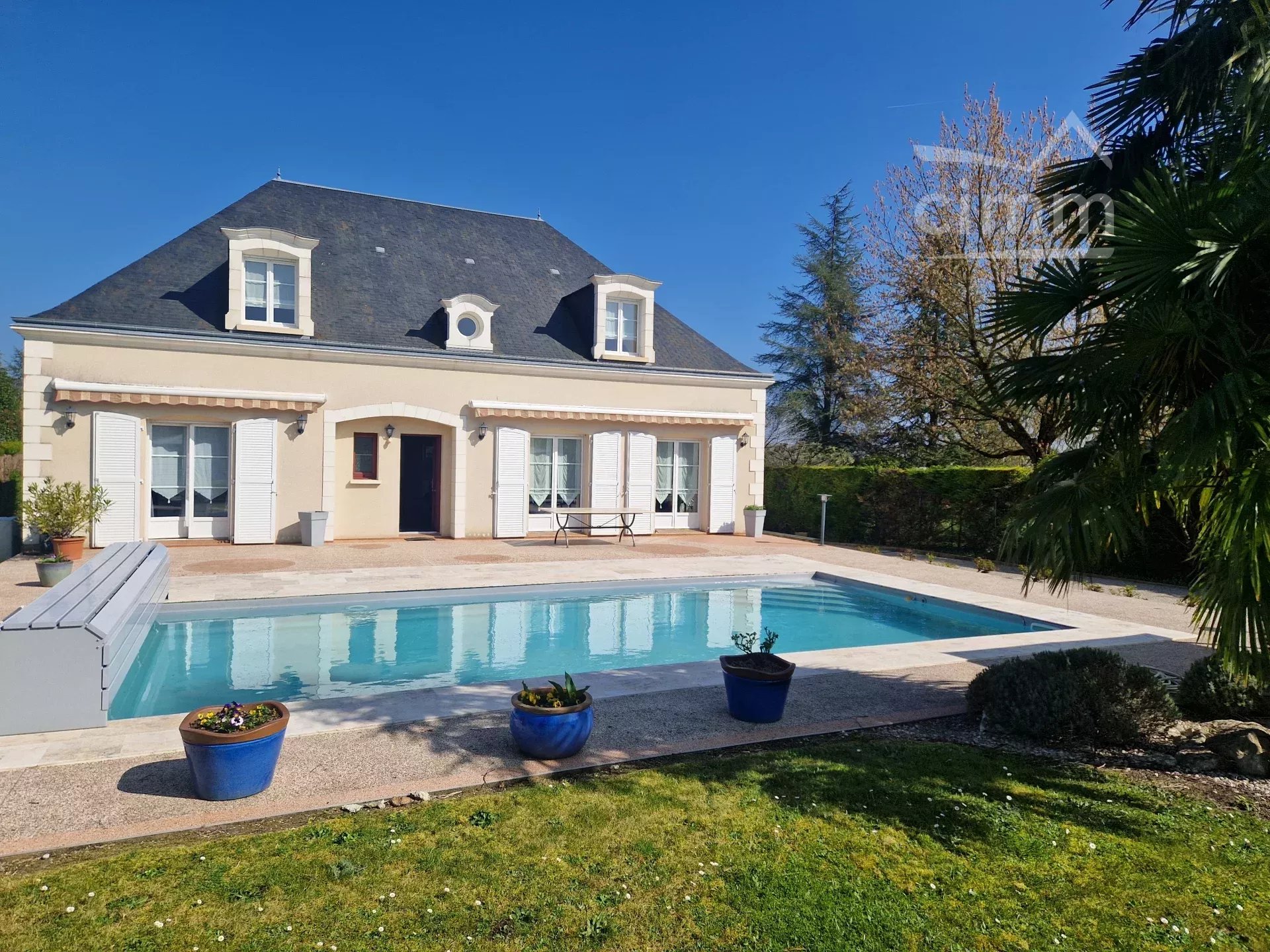 Agence immobilière de Cimm Immobilier BALLAN-MIRE