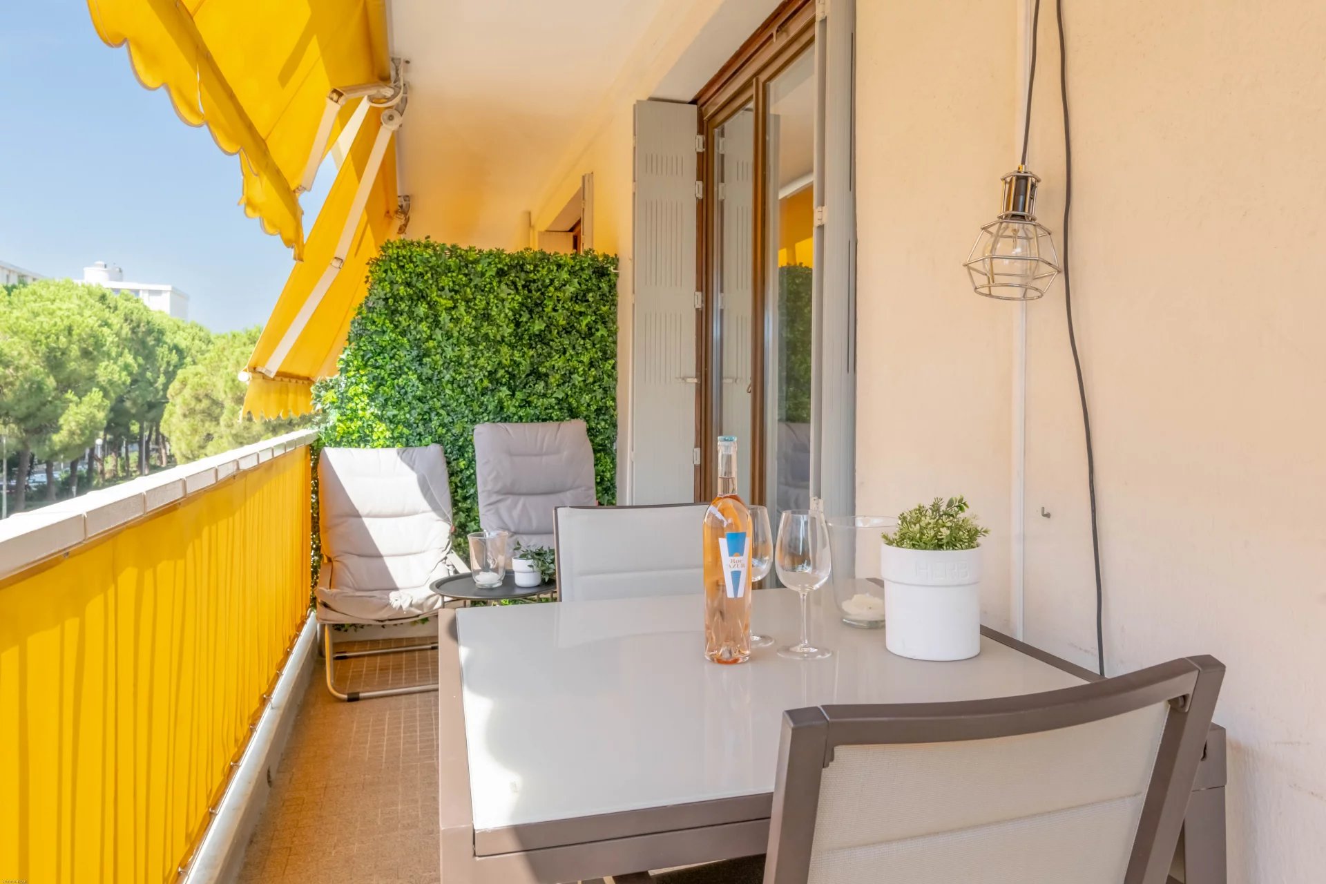 VENTE - Appartement 3P Cagnes-sur-Mer Cros-de-Cagnes Terrasse Veranda Garage Cave Superbe!