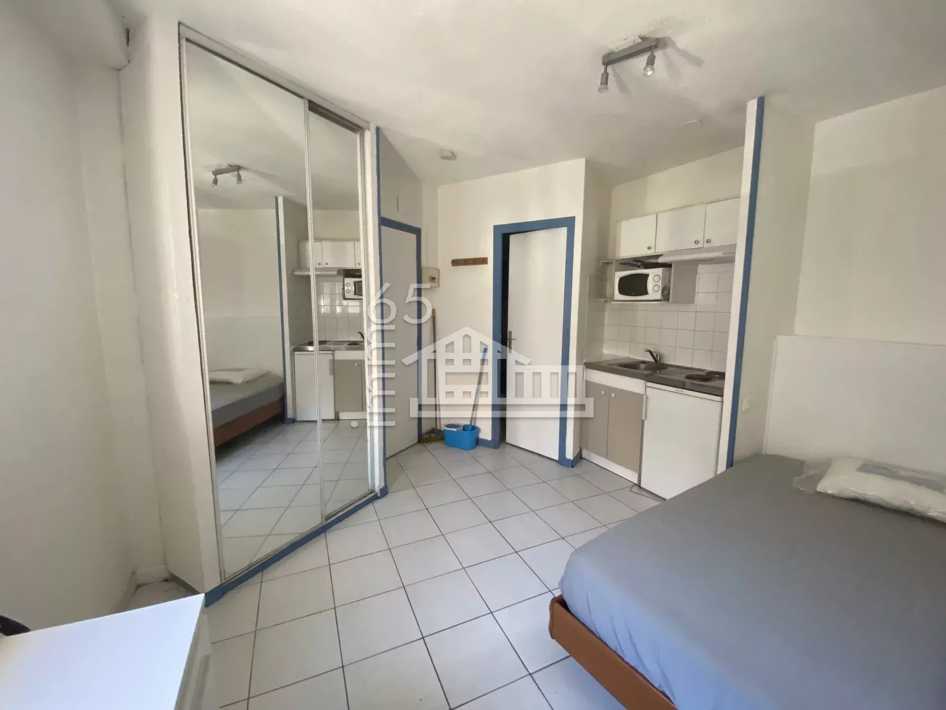 Agence immobilière de 