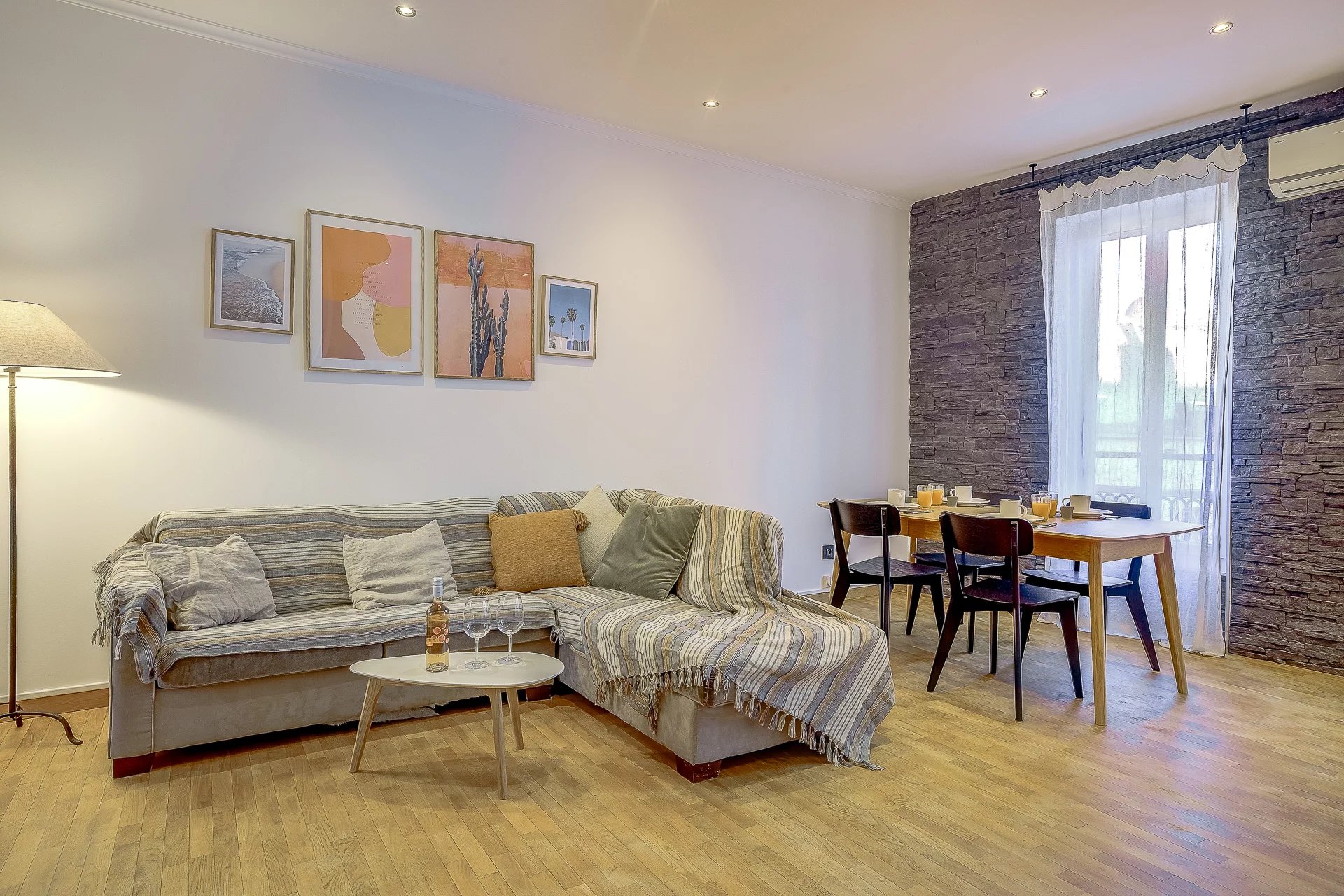 Agence immobilière de 
