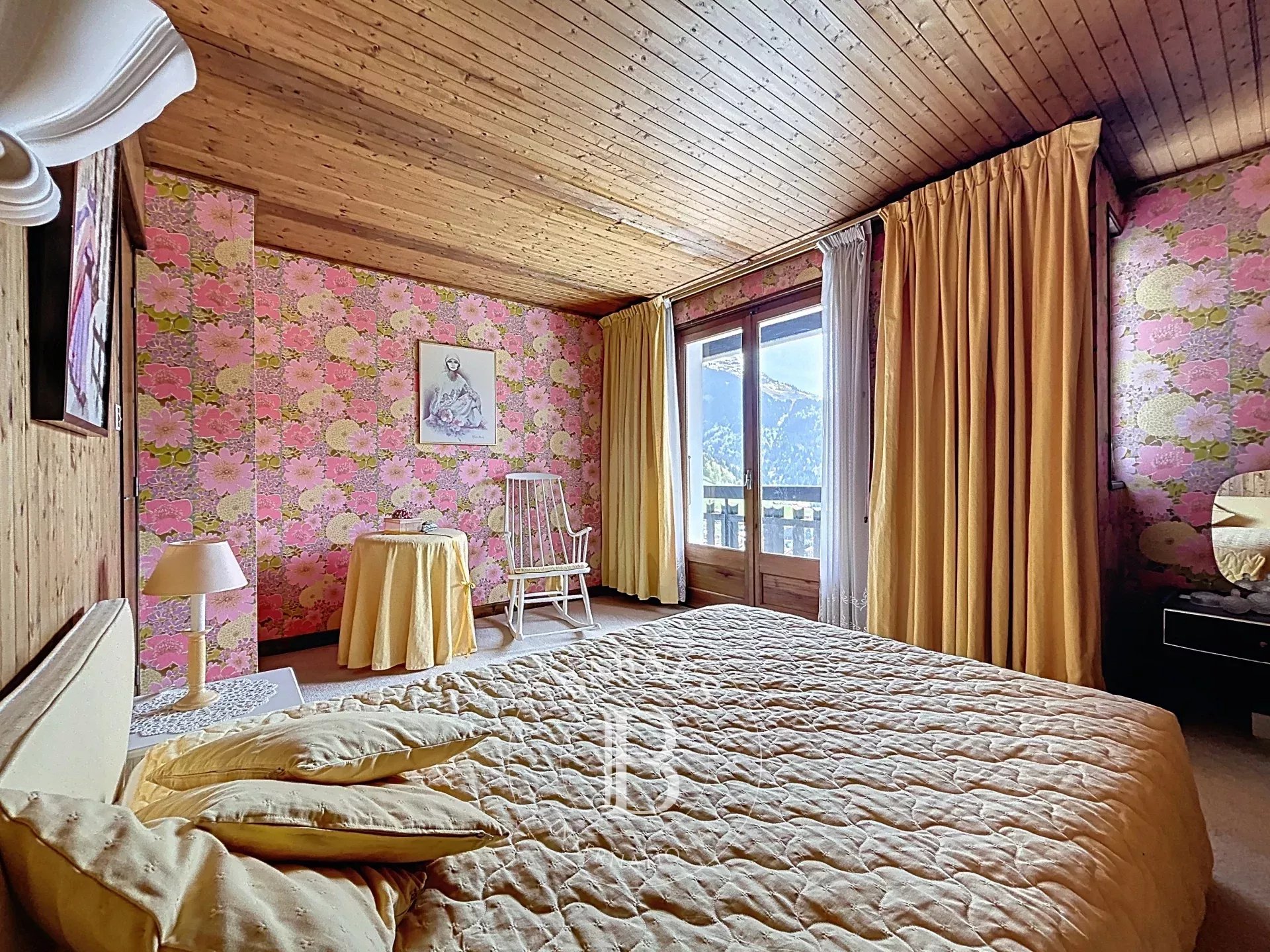 Photo of Morzine – 170 sqm family chalet to renovate – Panoramic views – Close to village centre